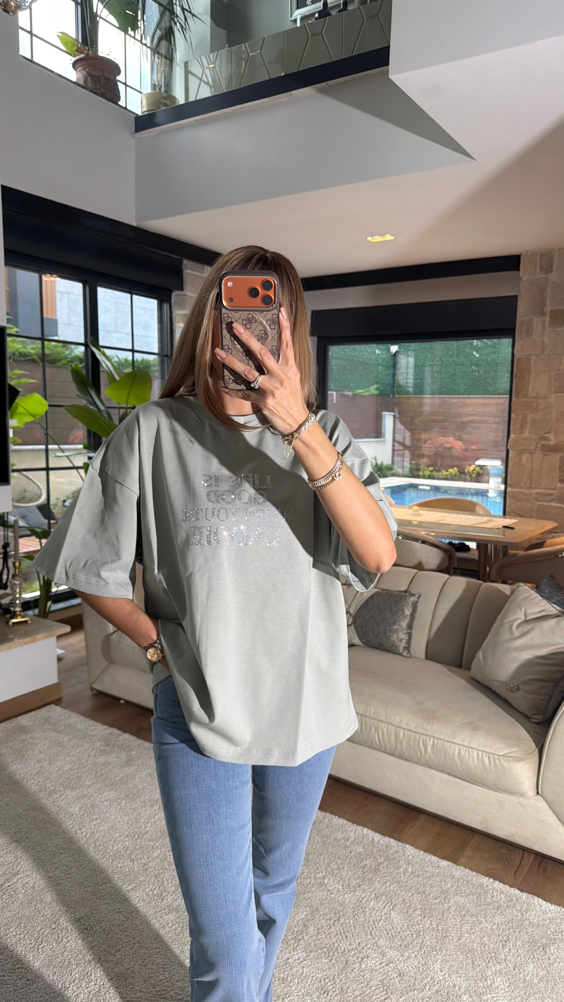 Baddie Oversize Taş Yazılı Tişört Gri