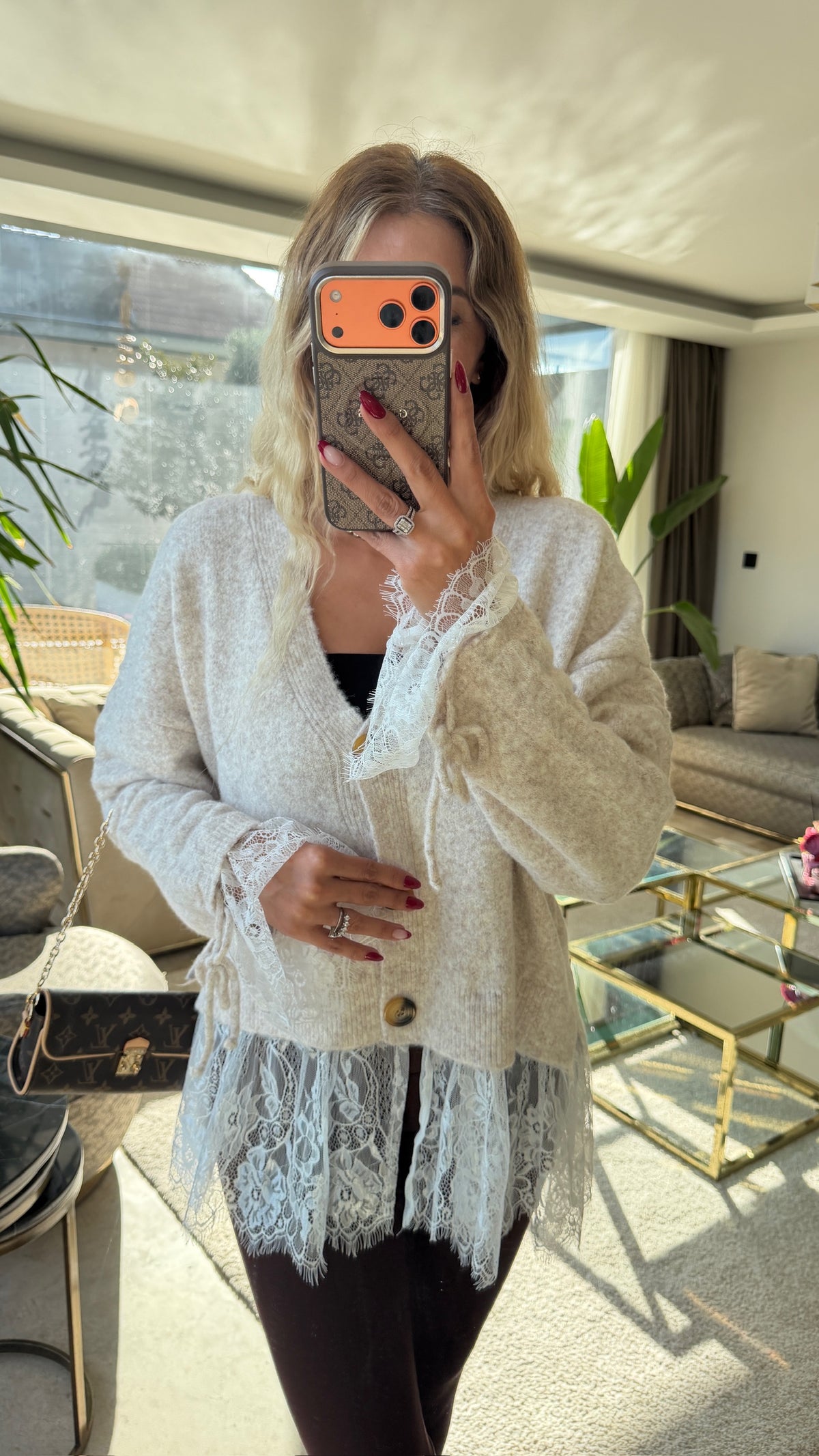 Lavin Dantel Detaylı Ekru Hırka