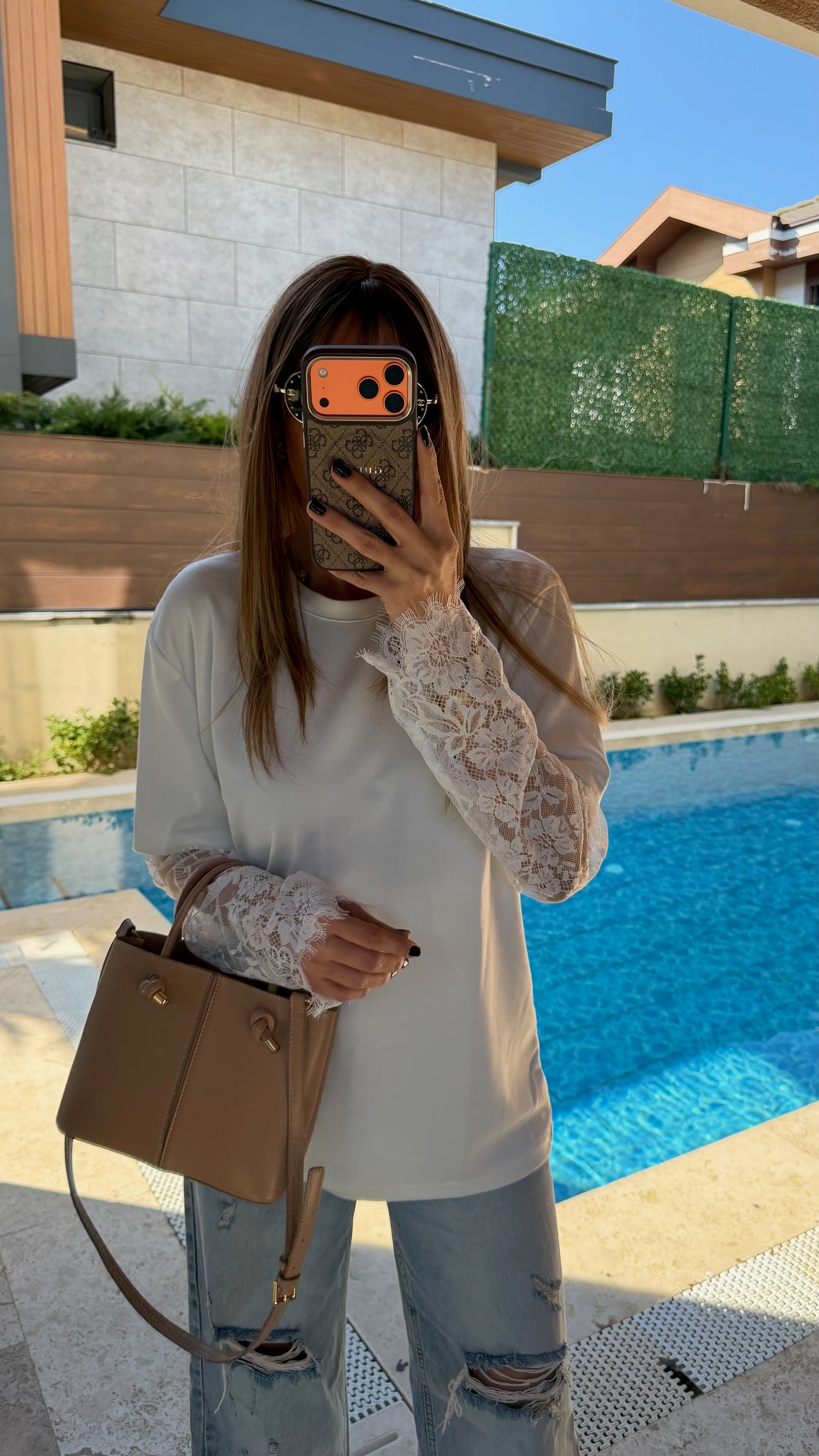 Kolları Dantel Detaylı Basic Tişört Beyaz