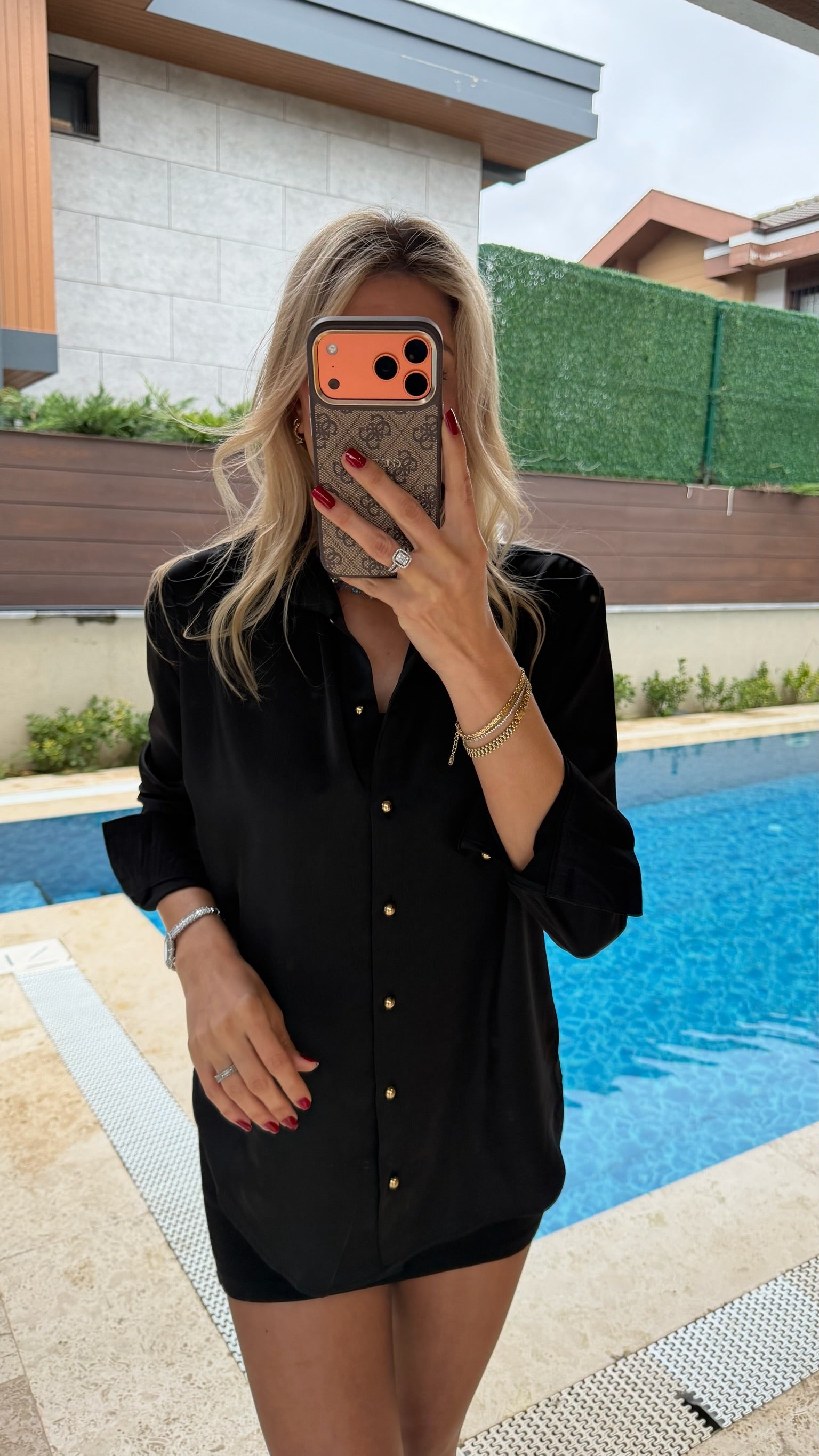 Kruvaze Yaka Gold Düğmeli Saten Gömlek Siyah