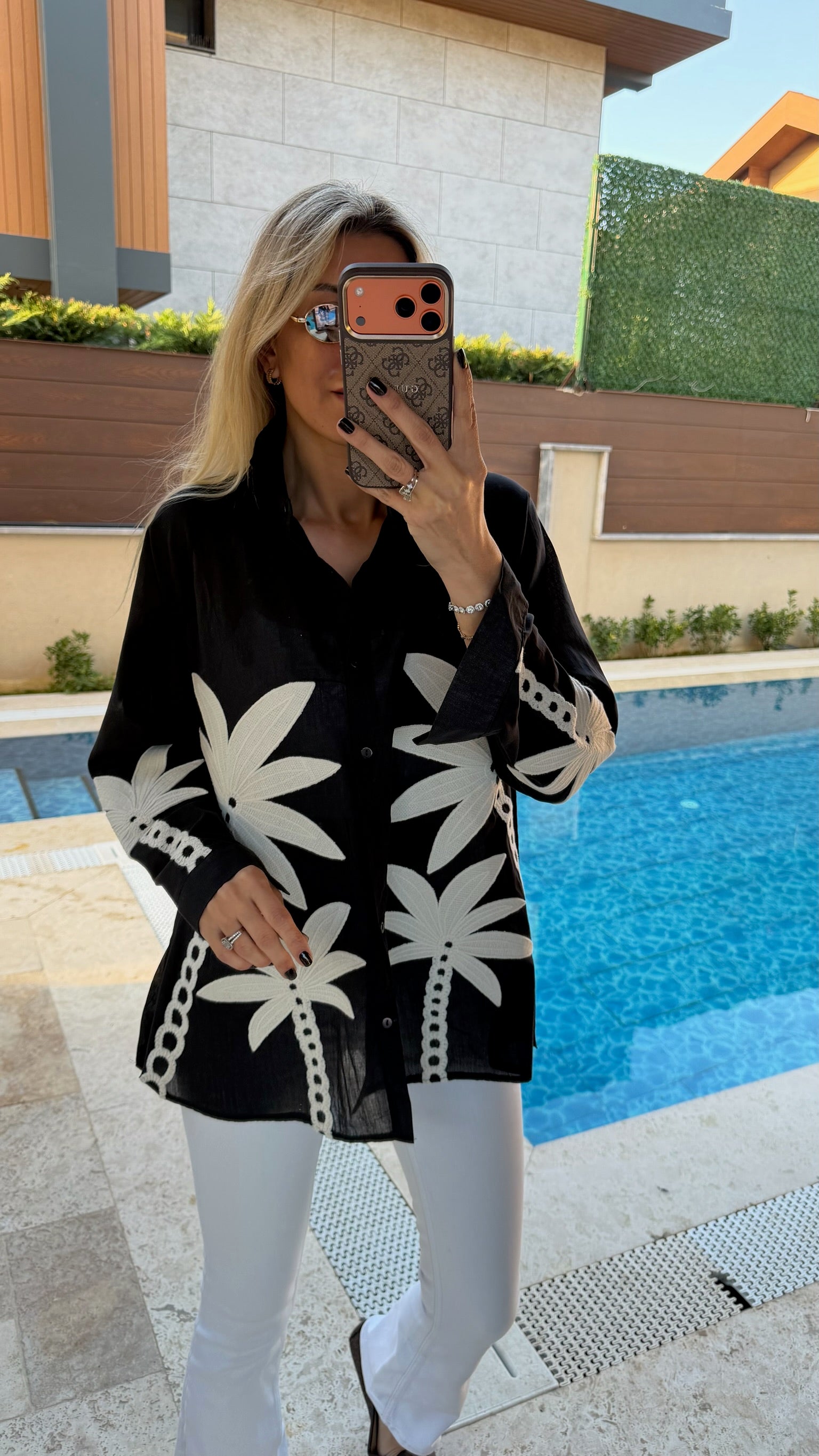 Palmiye İşlemeli Uzun Kollu Keten Gömlek Siyah