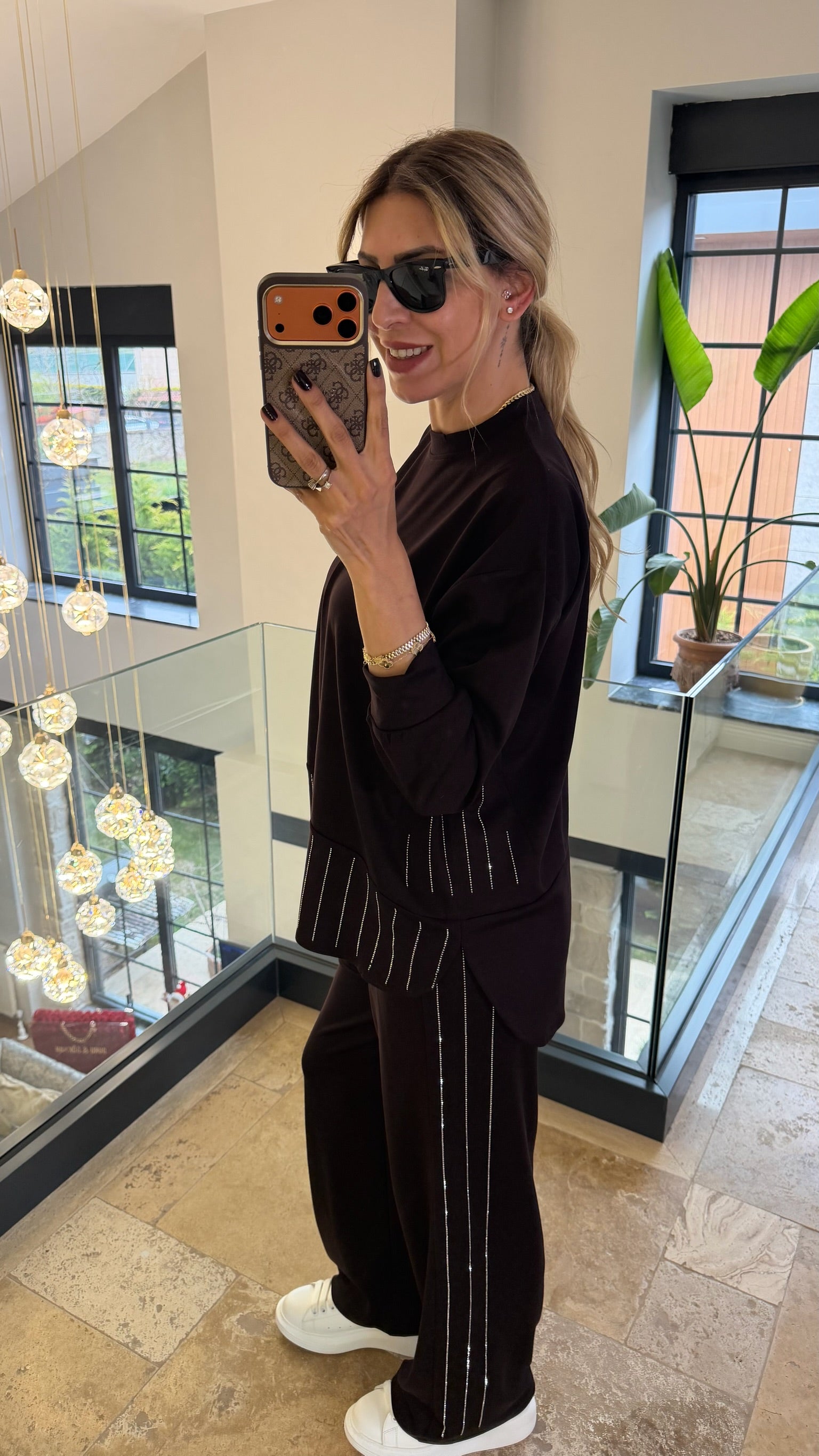 Su yolu taş takım acı kahve