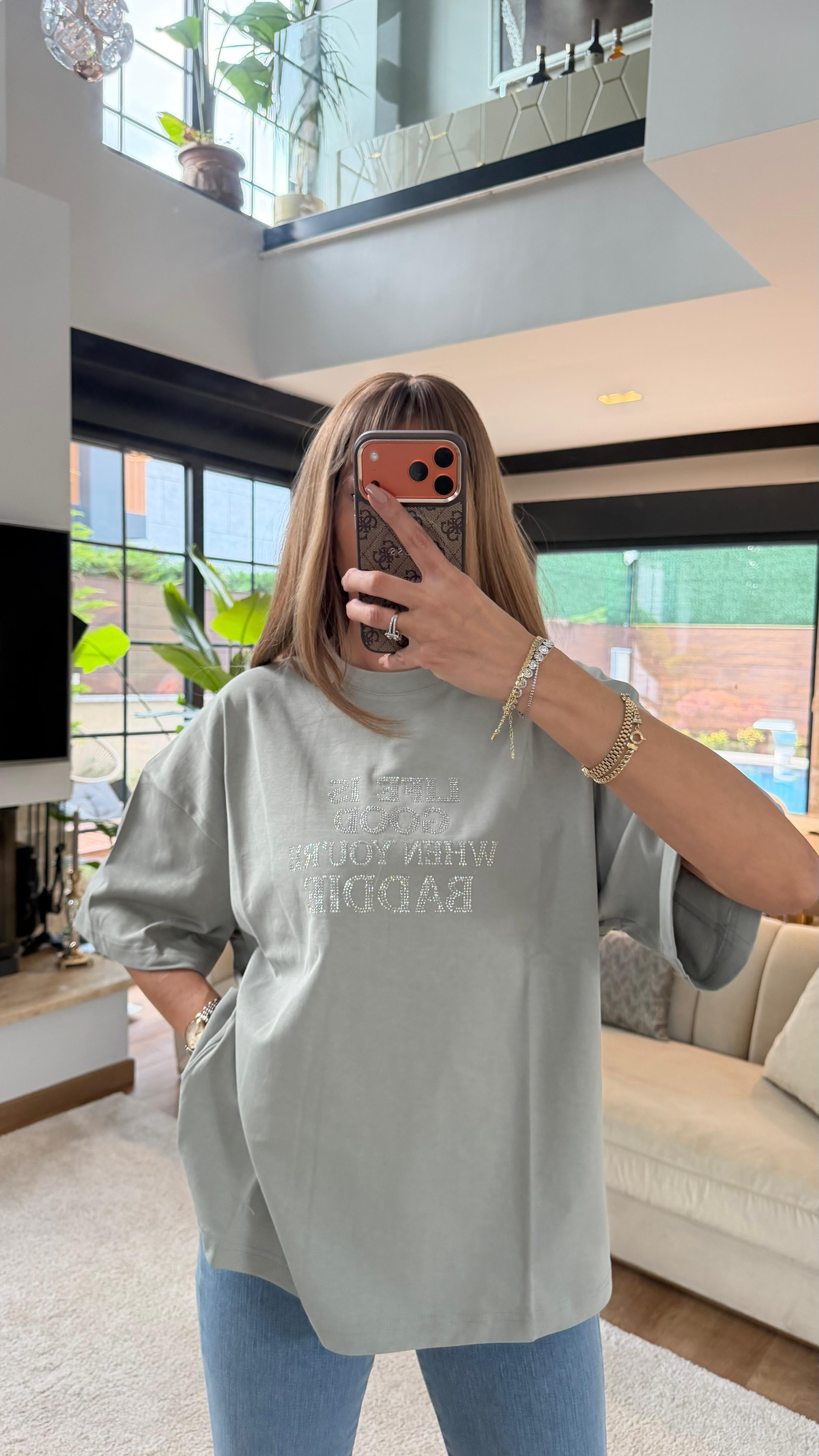 Baddie Oversize Taş Yazılı Tişört Gri