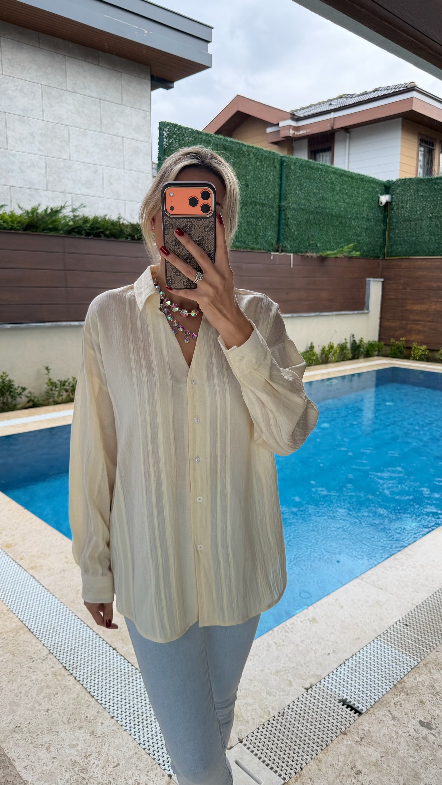 Kendinden Desenli Transparan Gömlek Krem