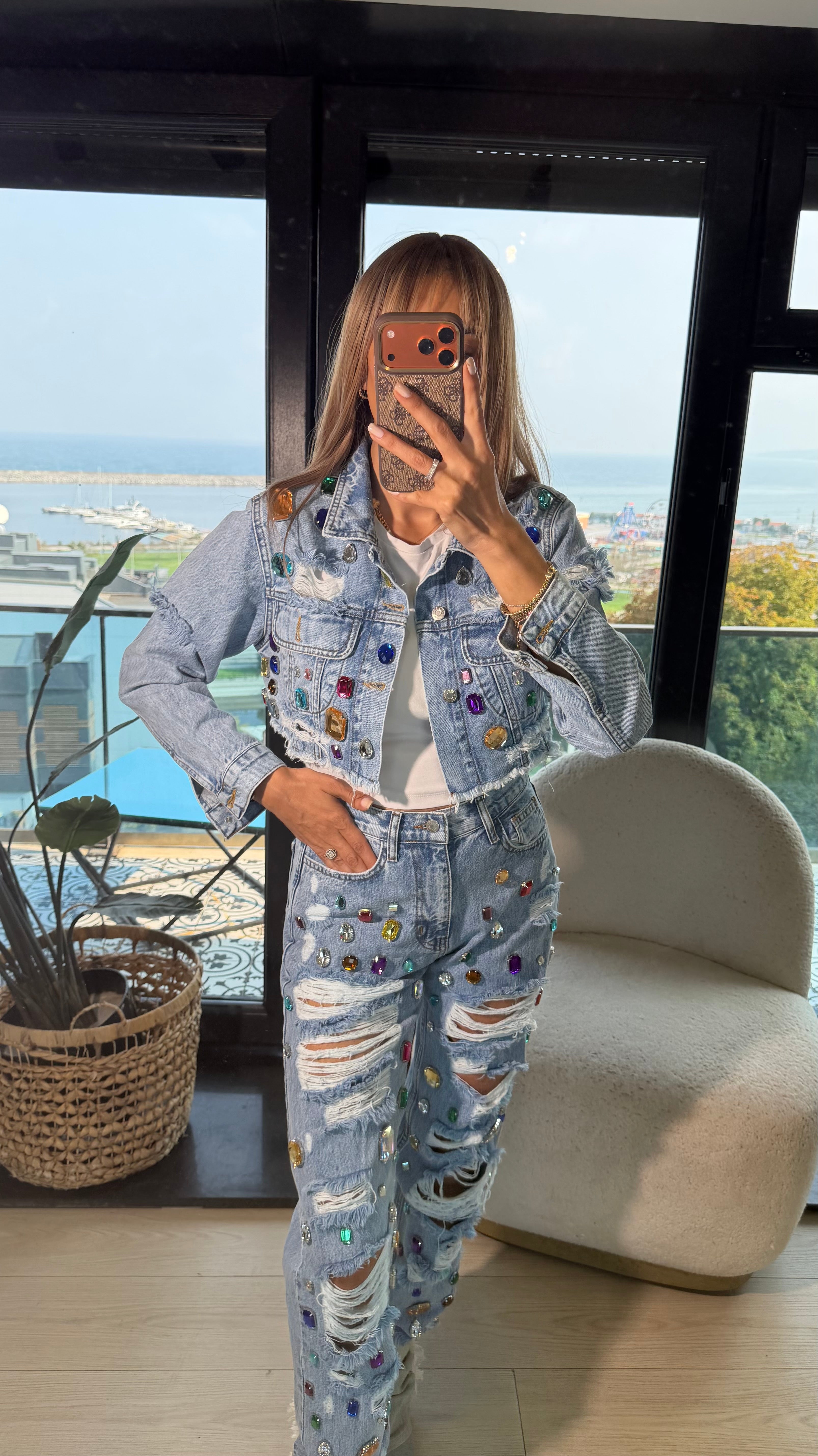 Renkli Taş Aksesuarlı Crop Kot Ceket