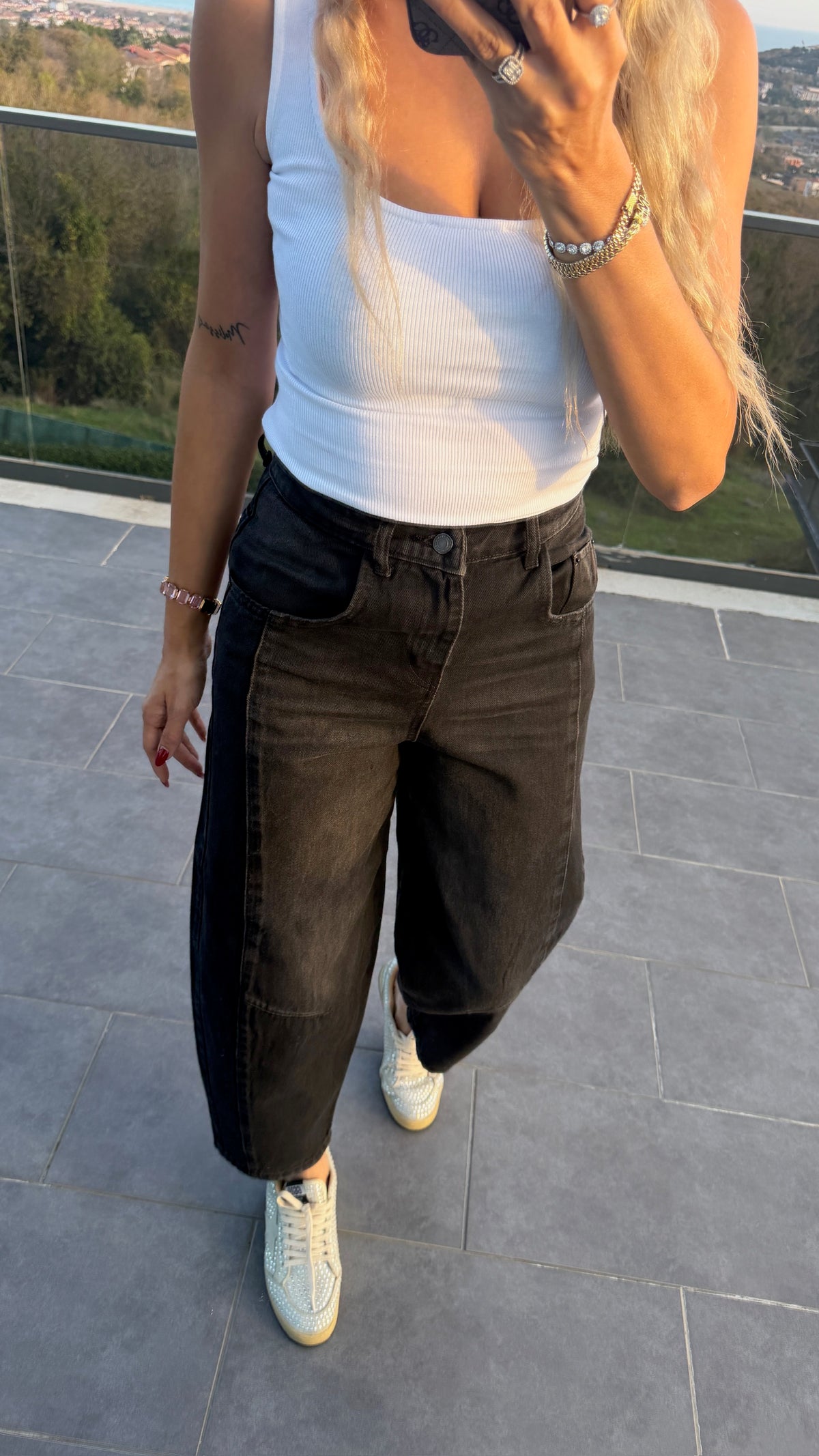 Yıkamalı Siyah Balon Jean