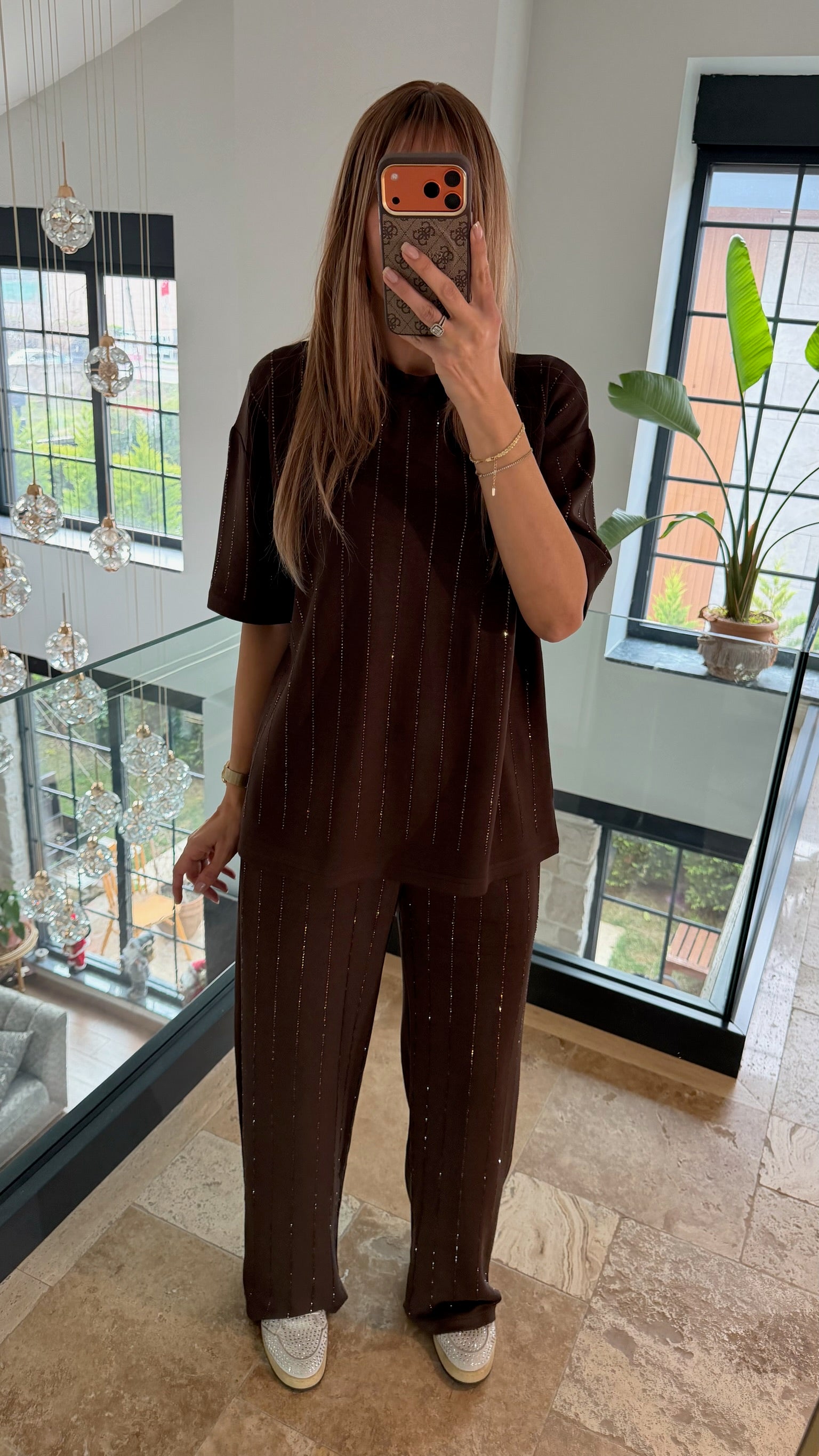 Şerit Taş Detaylı İkili Tişört Takım Acı Kahve