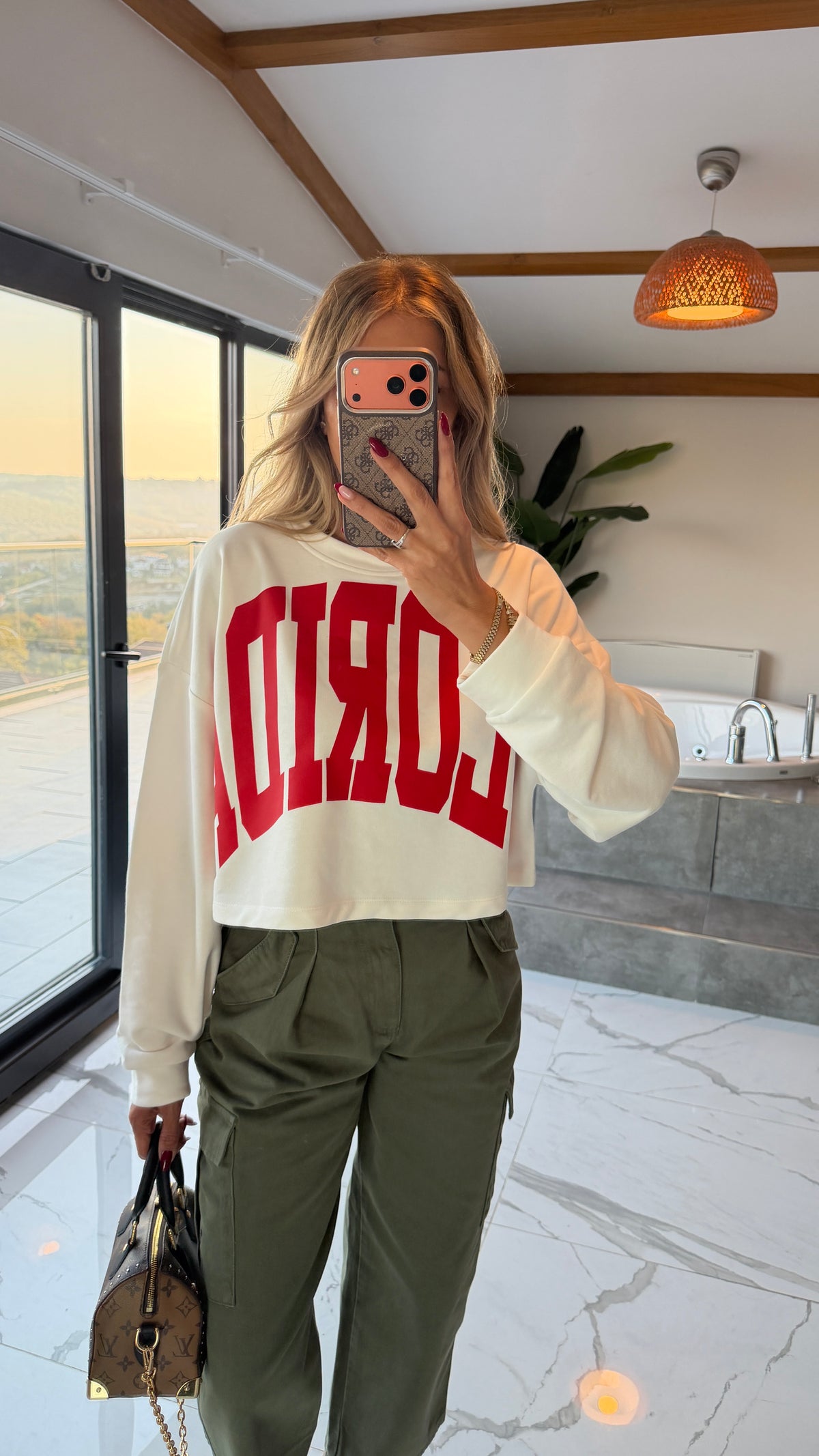 Ekru Kırmızı Baskılı Crop Sweatshirt Kadın