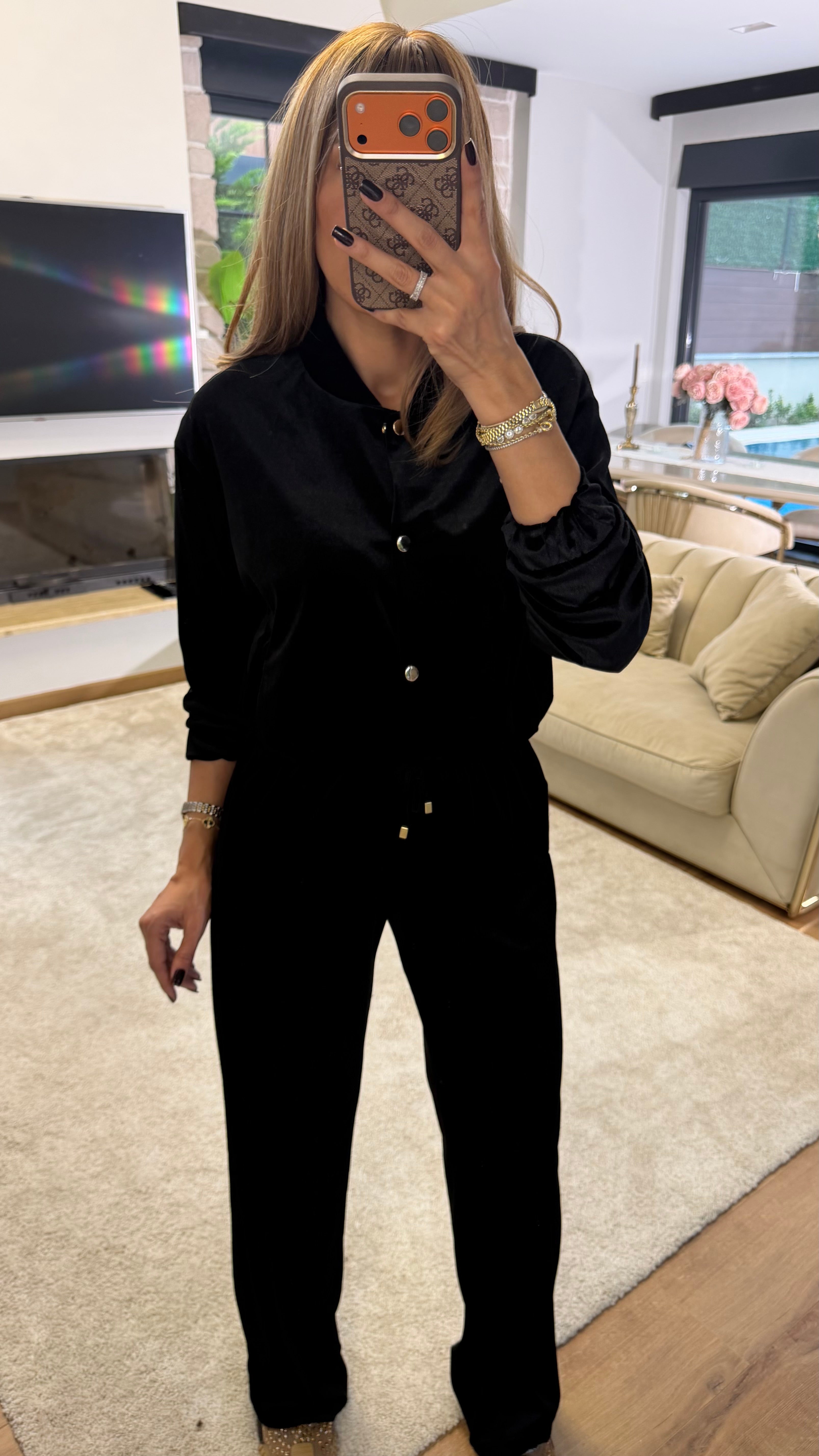 Kadife Çıt Çıt Detaylı Takım Siyah