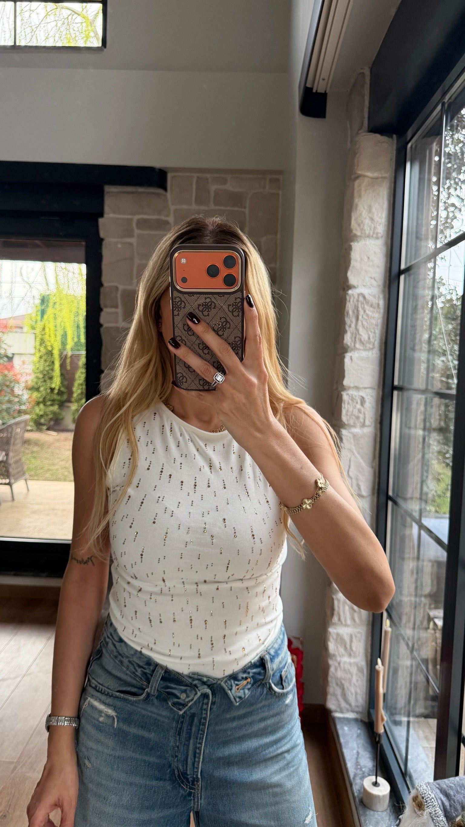 Akıtma Taş Detaylı Atlet Beyaz