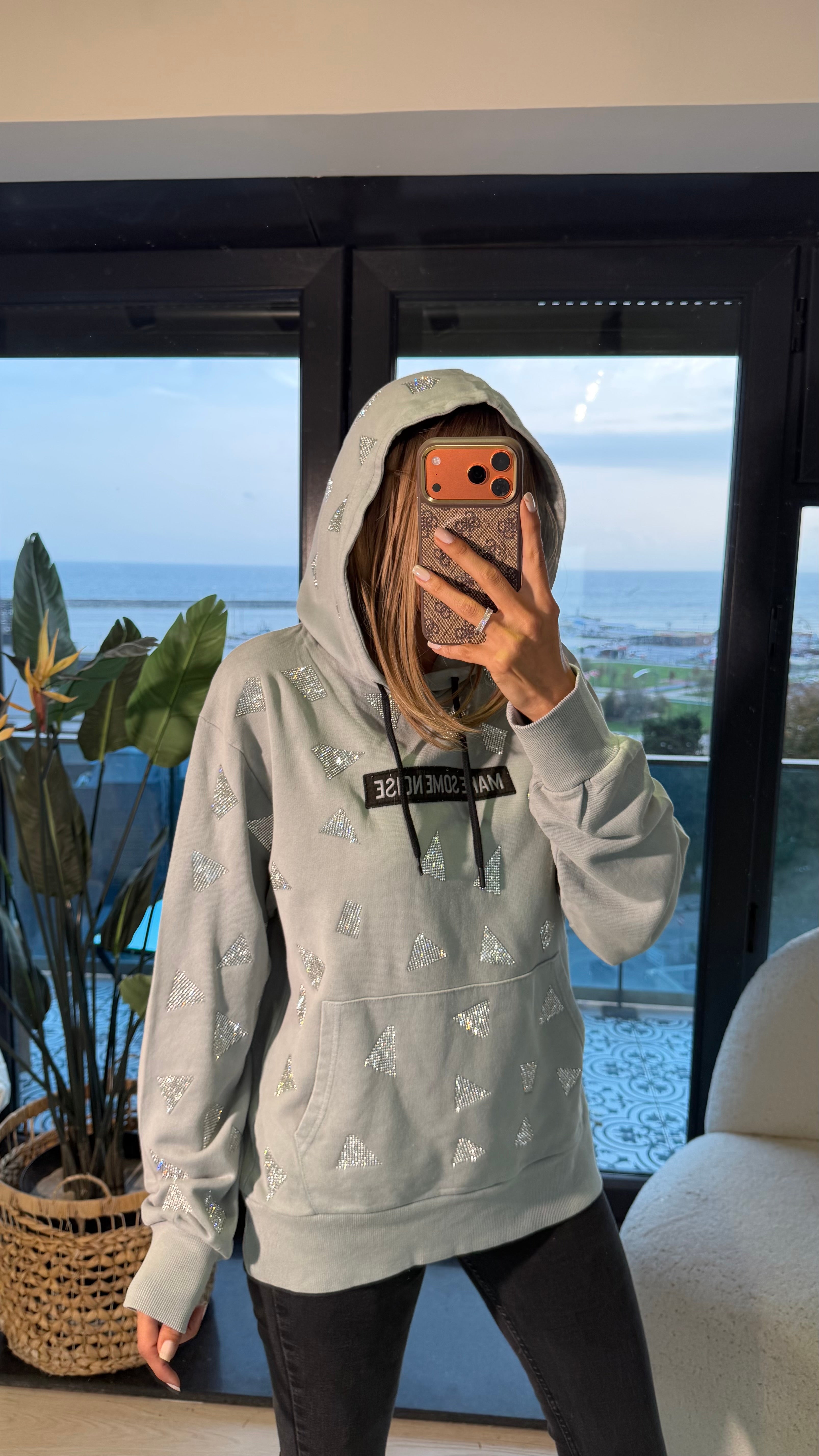 Taş Baskılı Kapüşonlu Sweatshirt