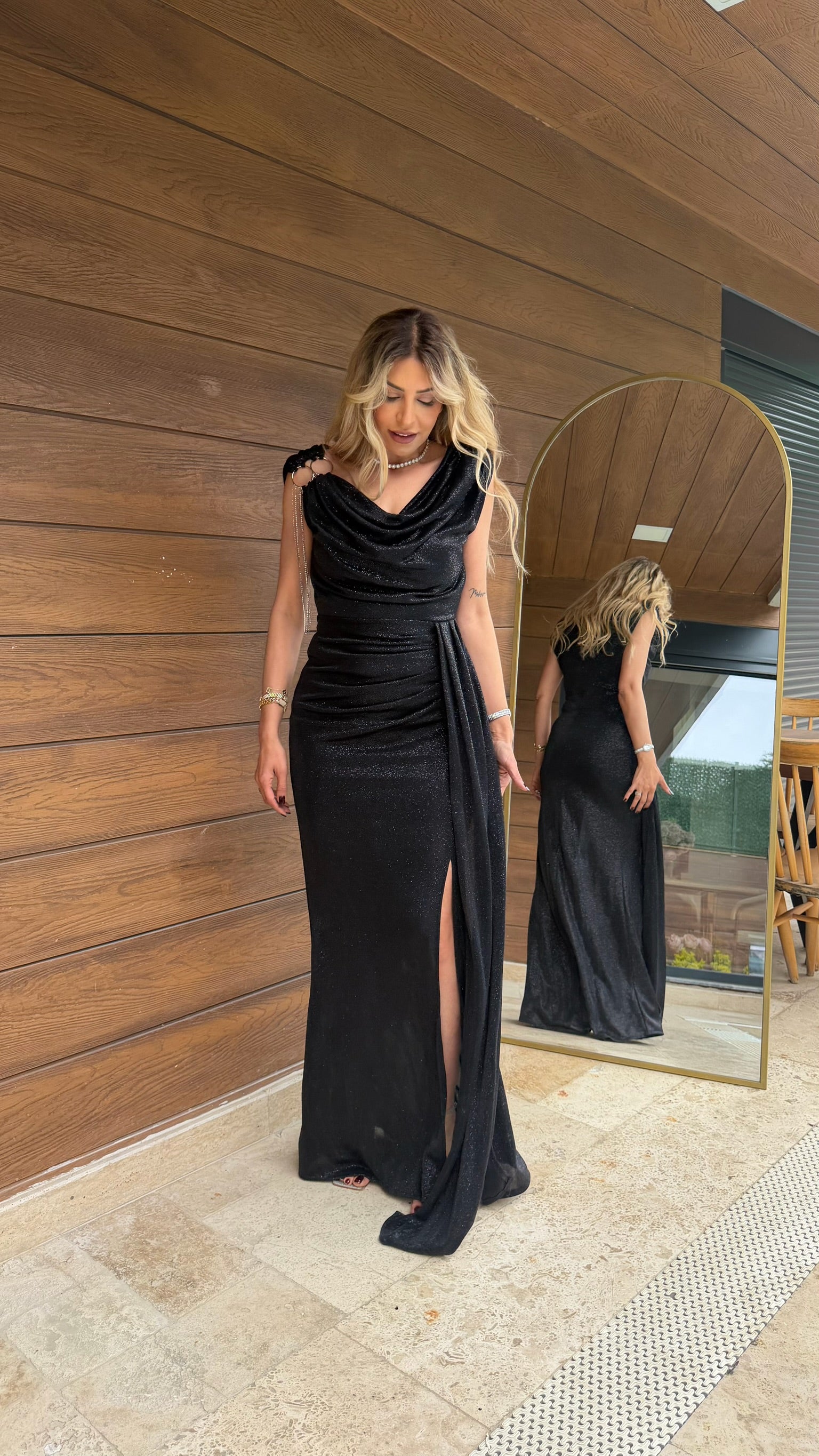 Kadın Siyah Omuz Detaylı Uzun Abiye Elbise