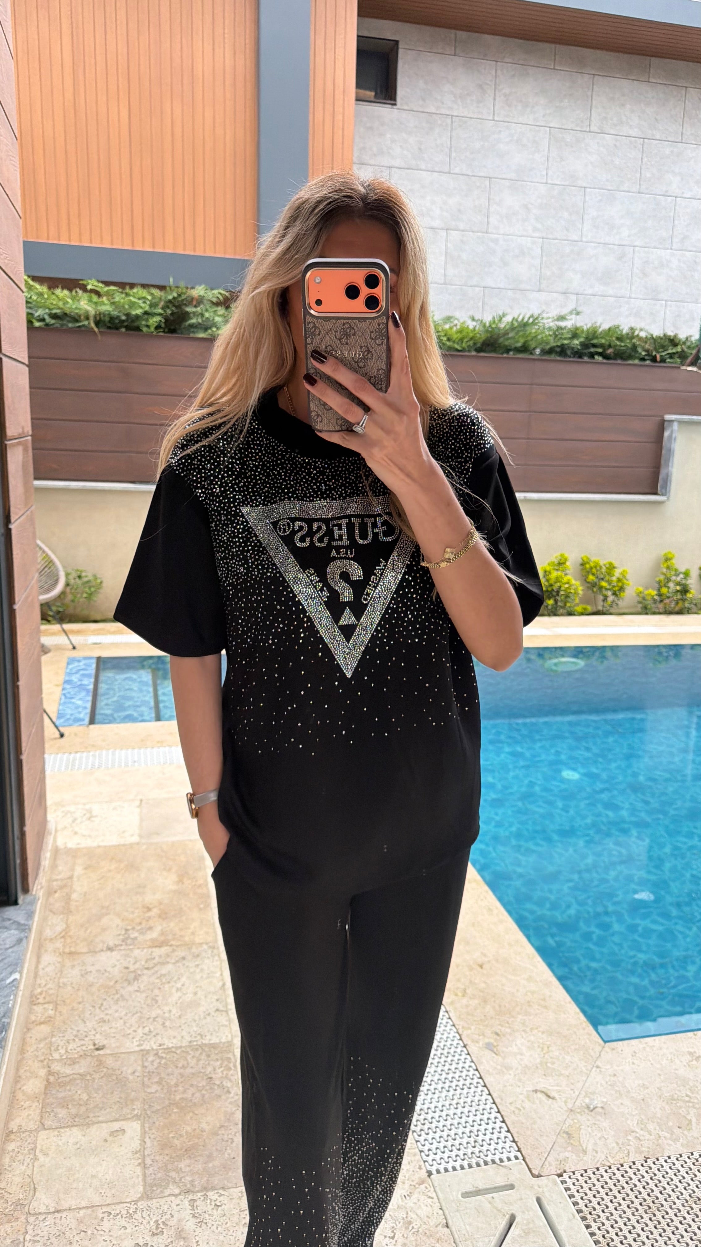 Guss Taşlı Takım Siyah