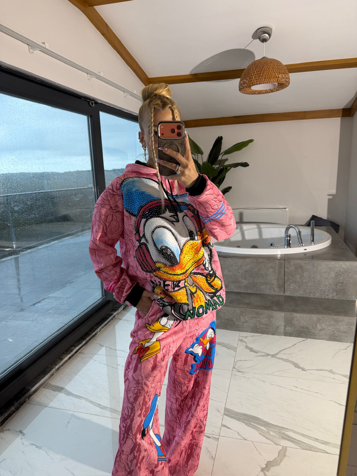 Pink Cartoon Takım