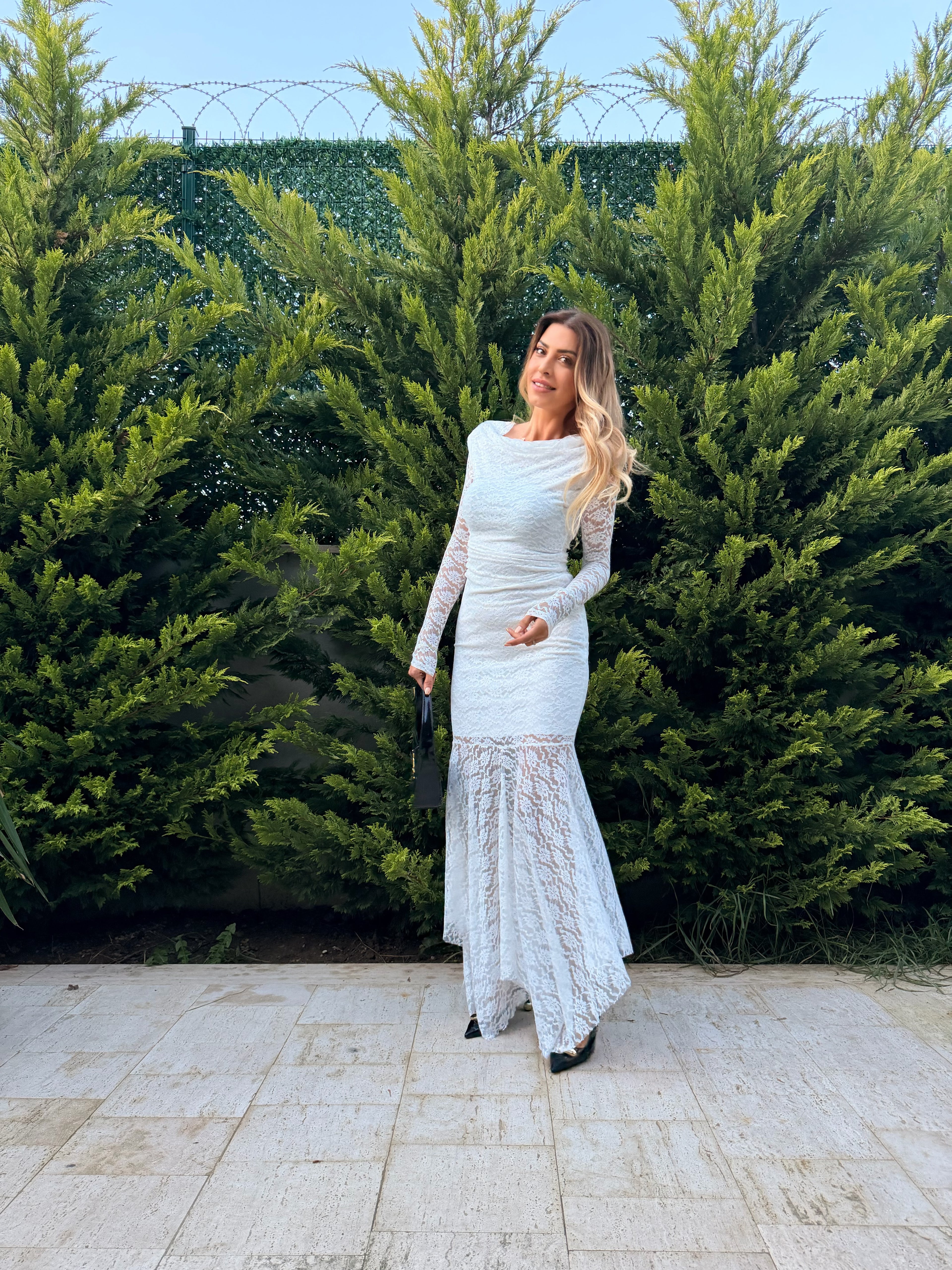 Olaa Dantelli Omuz Vatkalı Elbise Beyaz