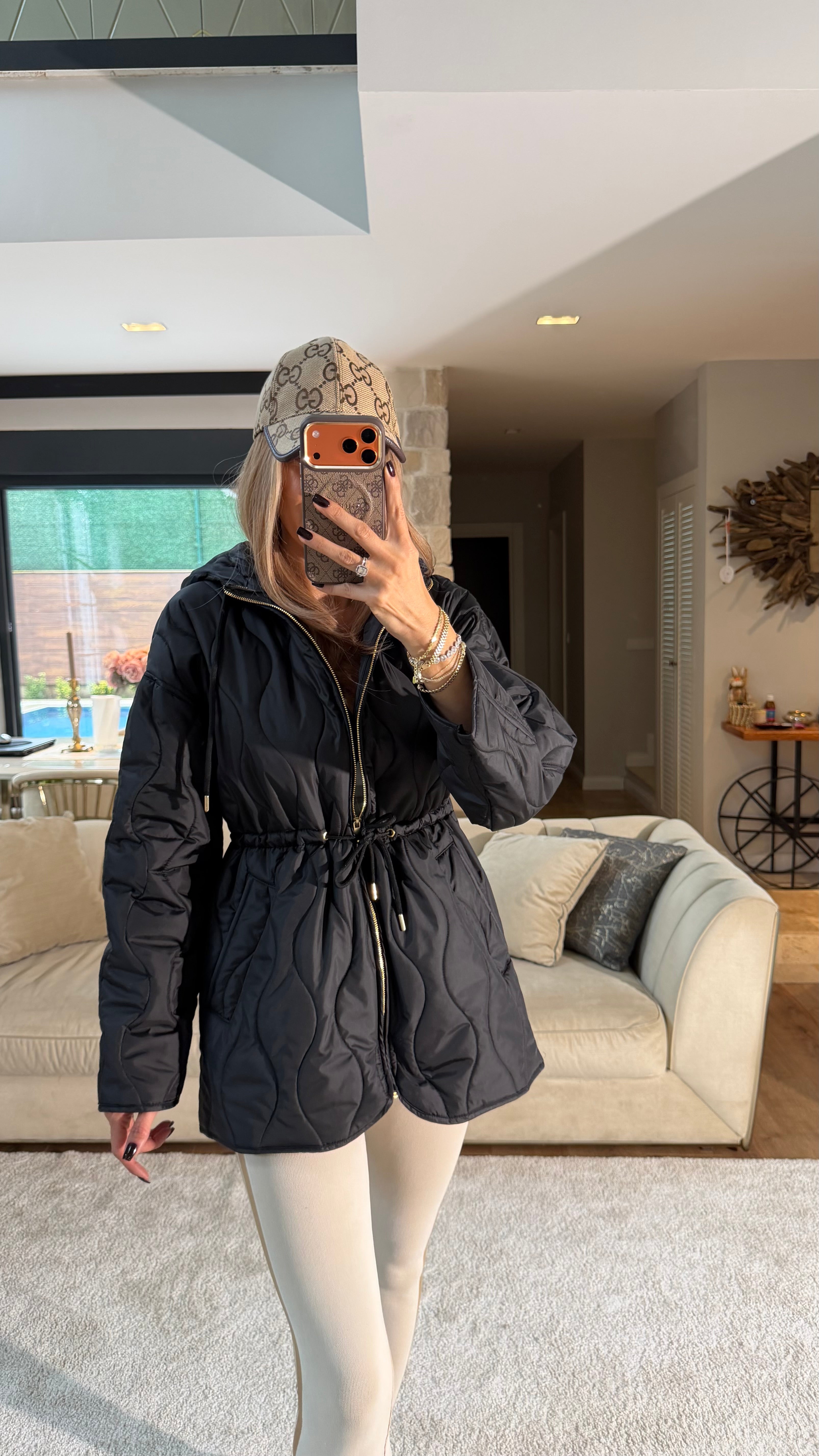 Baklava Desenli Kapüşonlu Şişme Mont Siyah