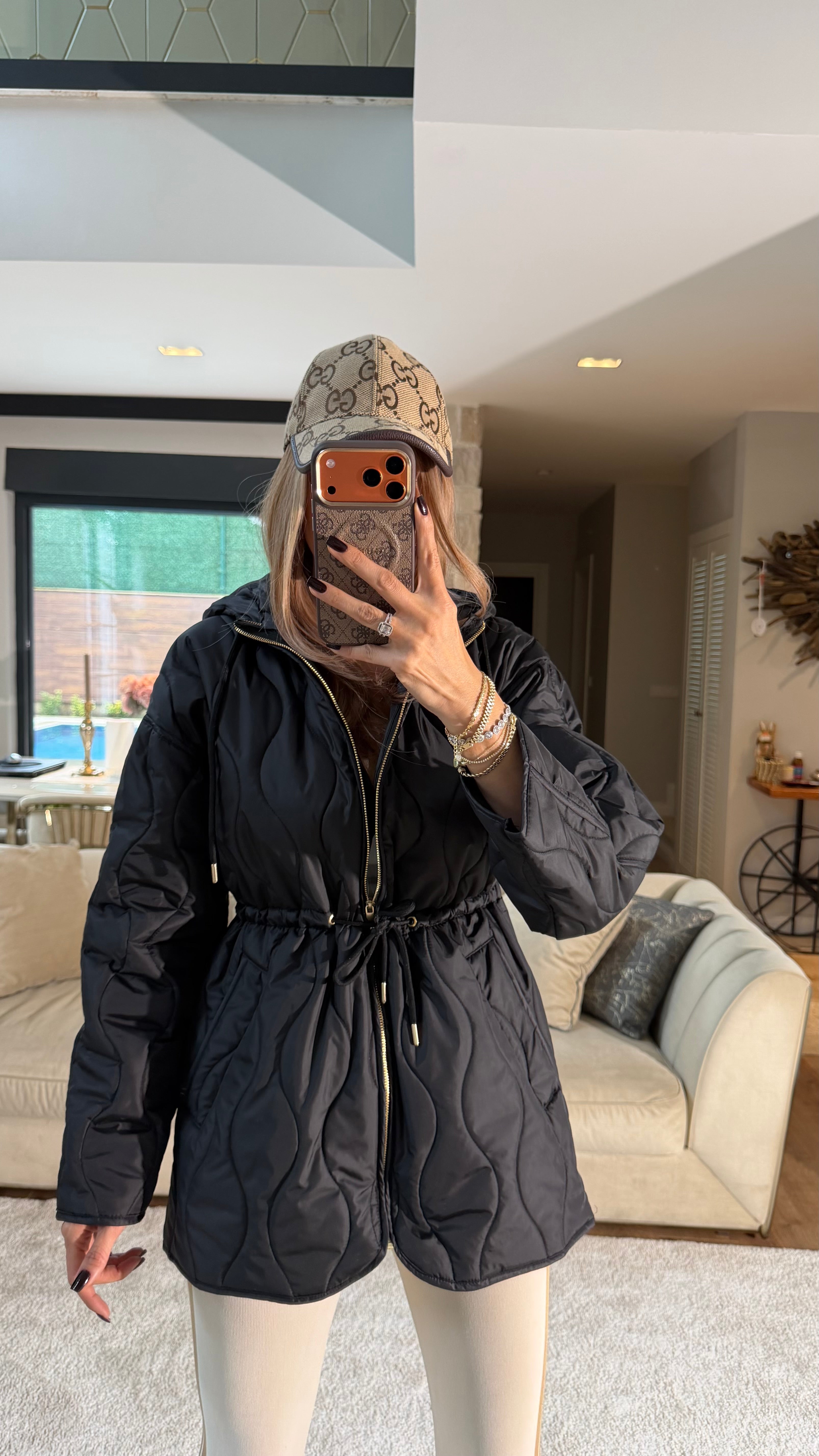 Baklava Desenli Kapüşonlu Şişme Mont Siyah