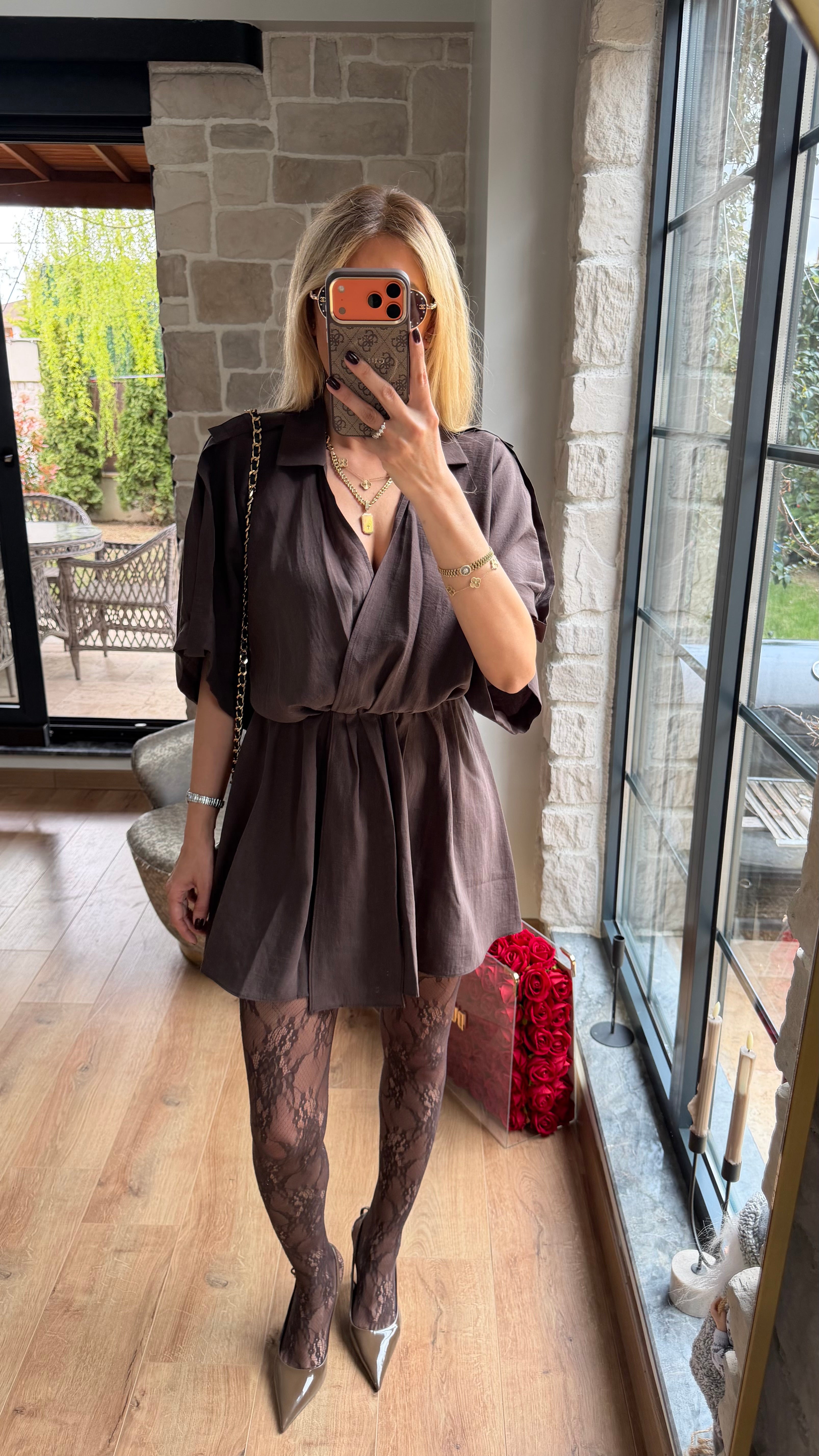 Modal V Yaka Belden Büzgülü Salaş Kesim Mini Elbise Acı Kahve