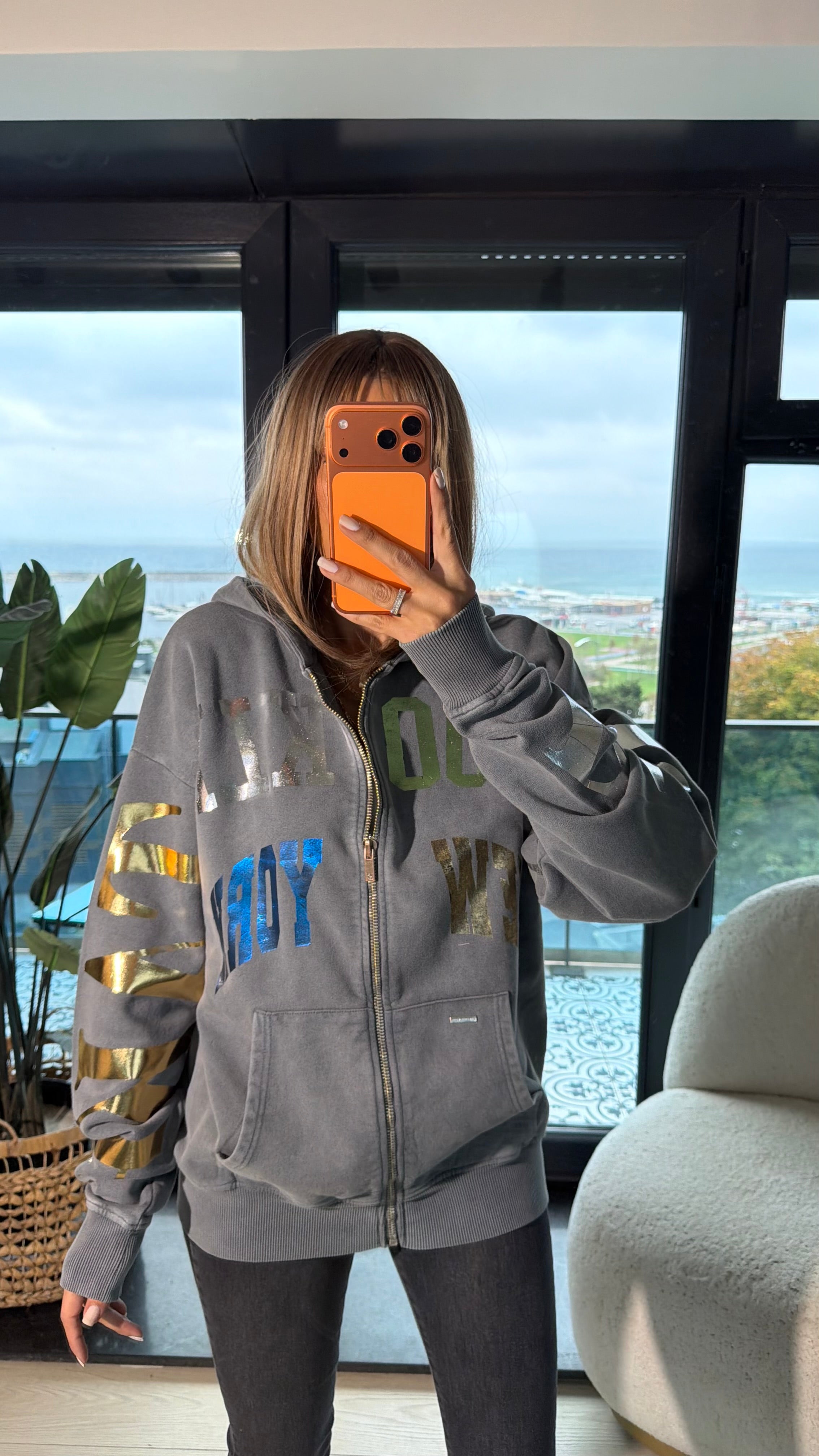 Baskı Detaylı Fermuarlı Kapüşonlu Sweatshirt