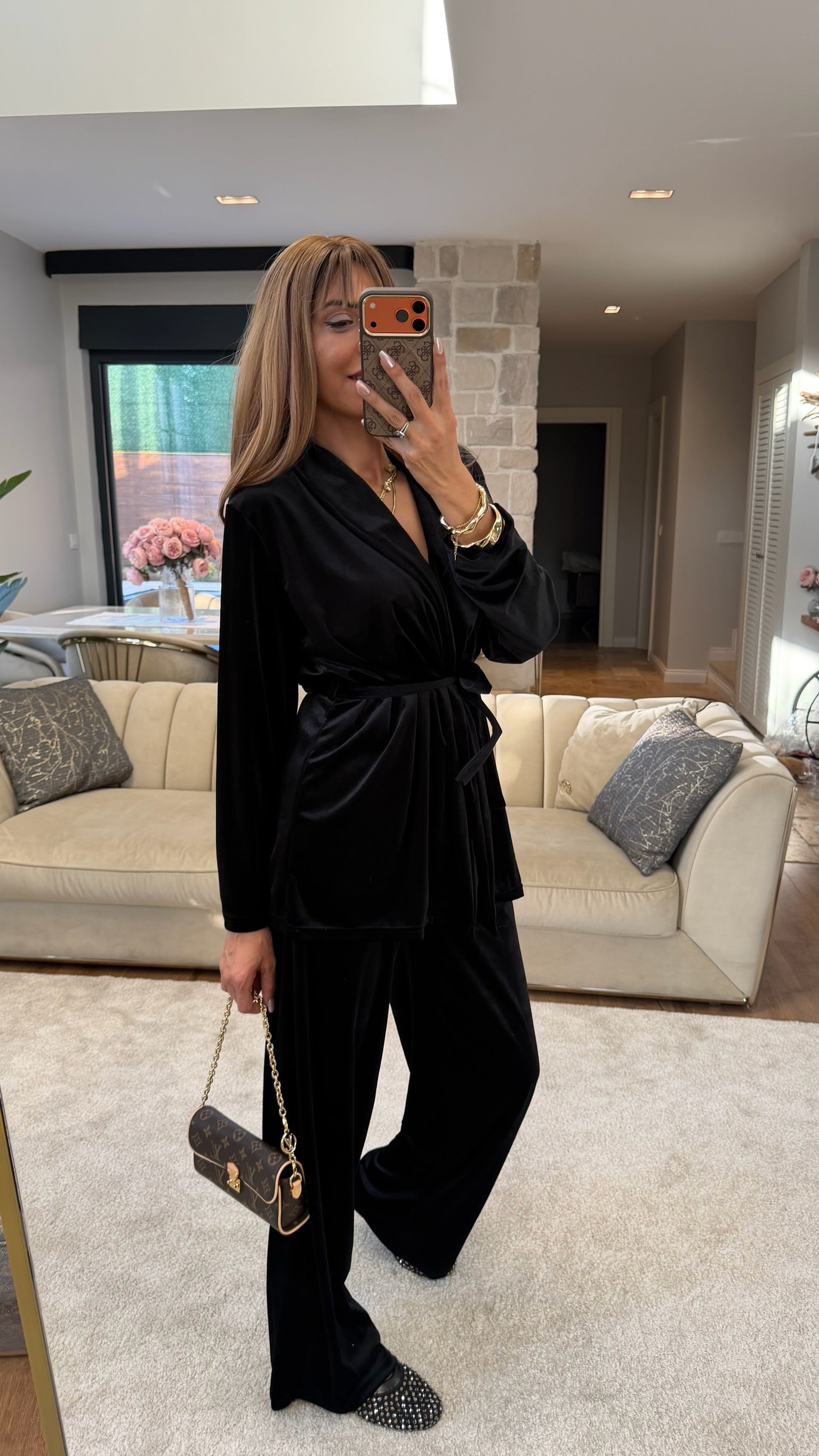 Kuşaklı Kadife Takım Siyah