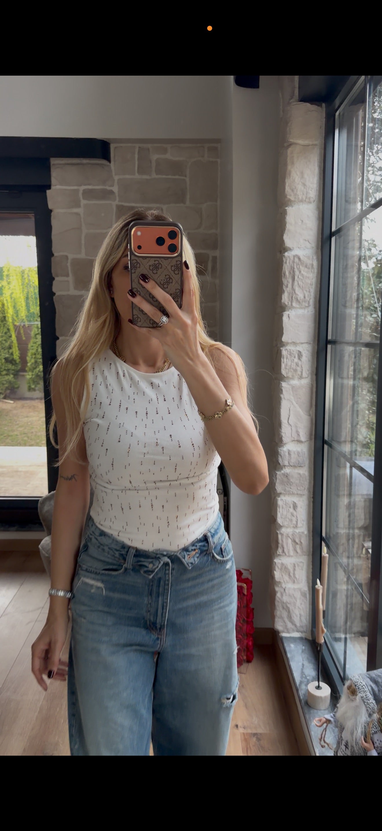 Akıtma Taş Detaylı Atlet Beyaz