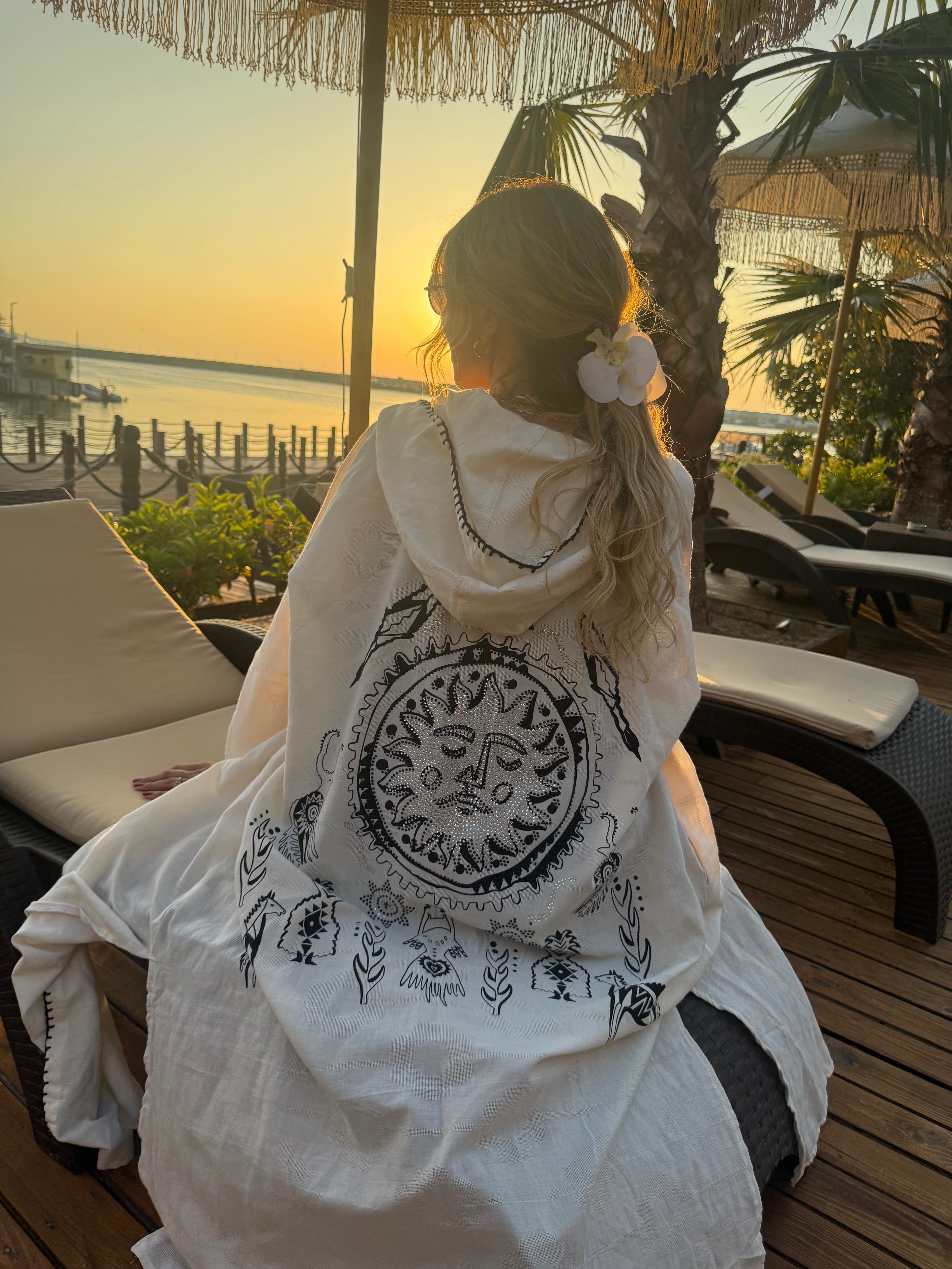 Mystic Sands Etnik Desenli Beyaz Kimono