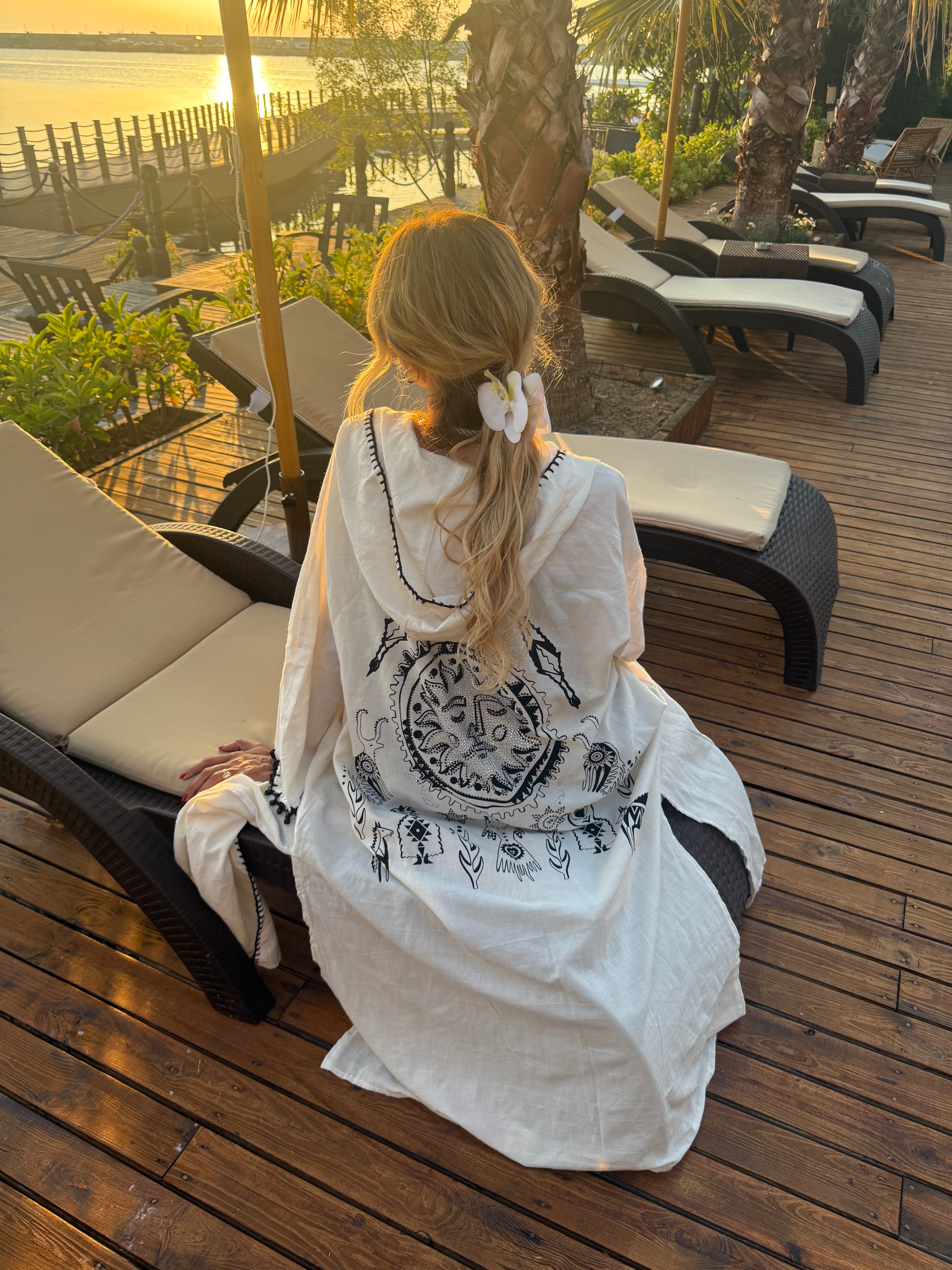 Mystic Sands Etnik Desenli Beyaz Kimono