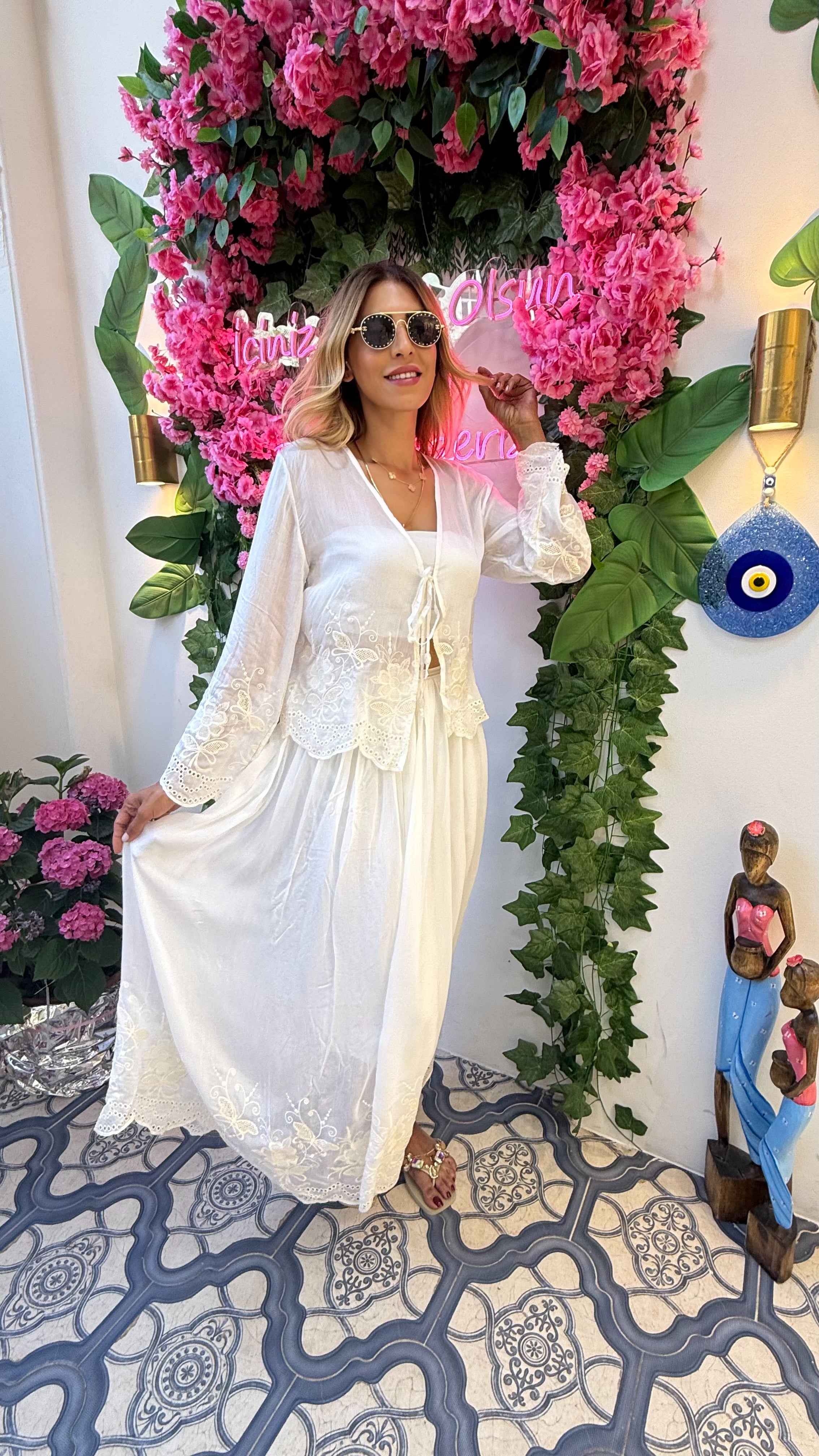Luna Belle Beyaz Dantel Detaylı İkili Takım