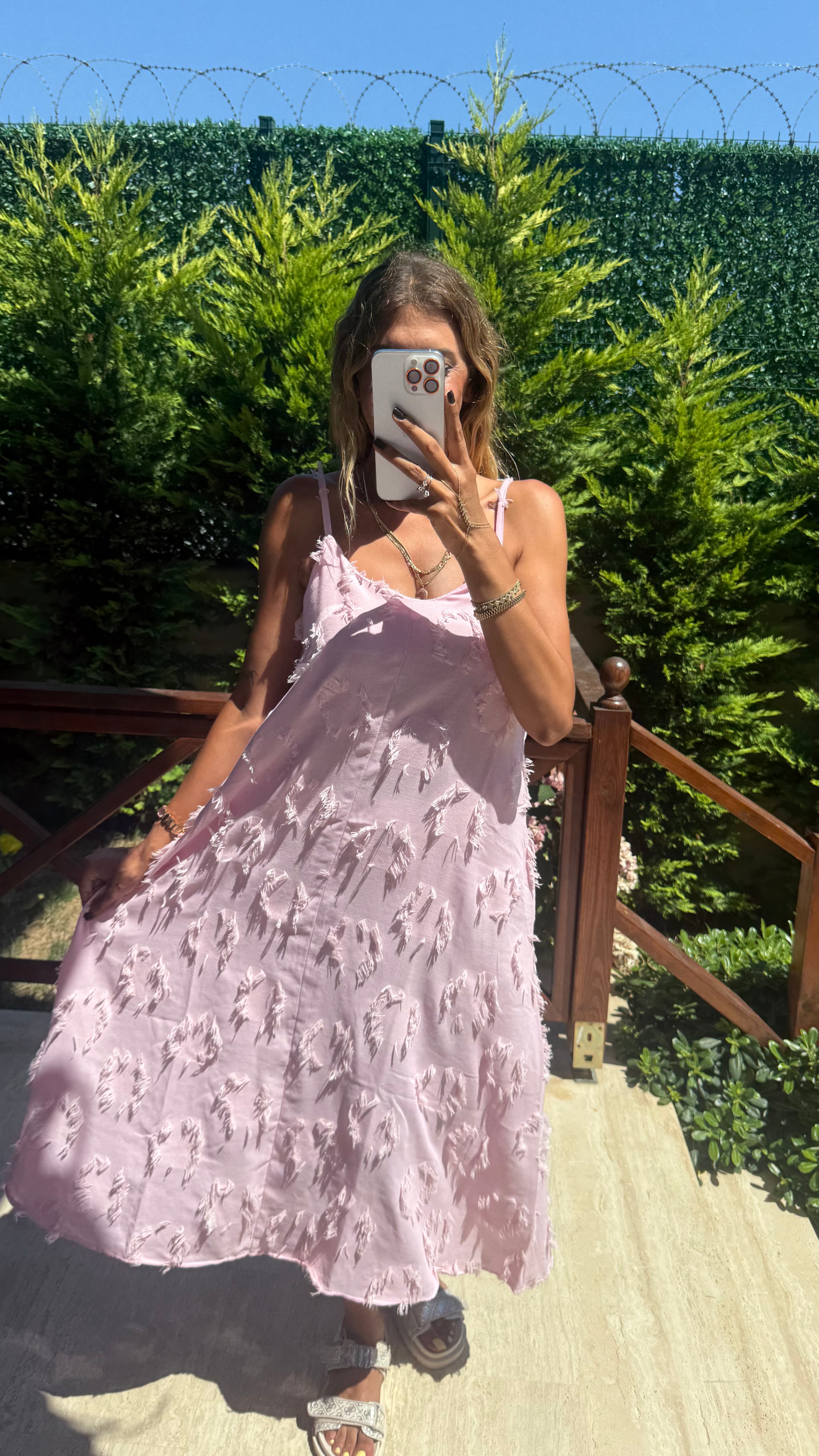 Sun Petals Askılı Dokulu Yazlık Midi Elbise Pembe