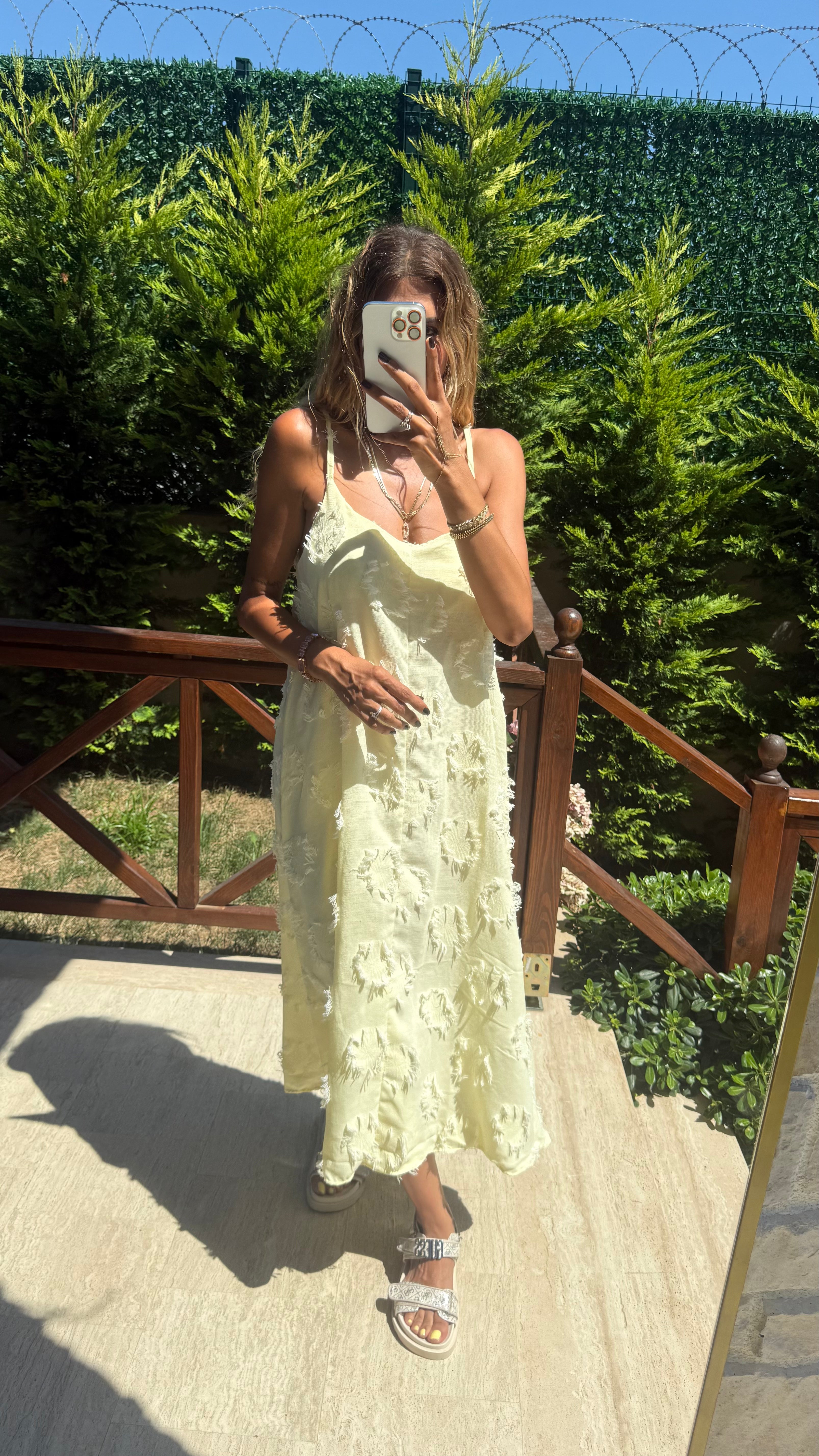 Sun Petals Askılı Dokulu Yazlık Midi Elbise Sarı