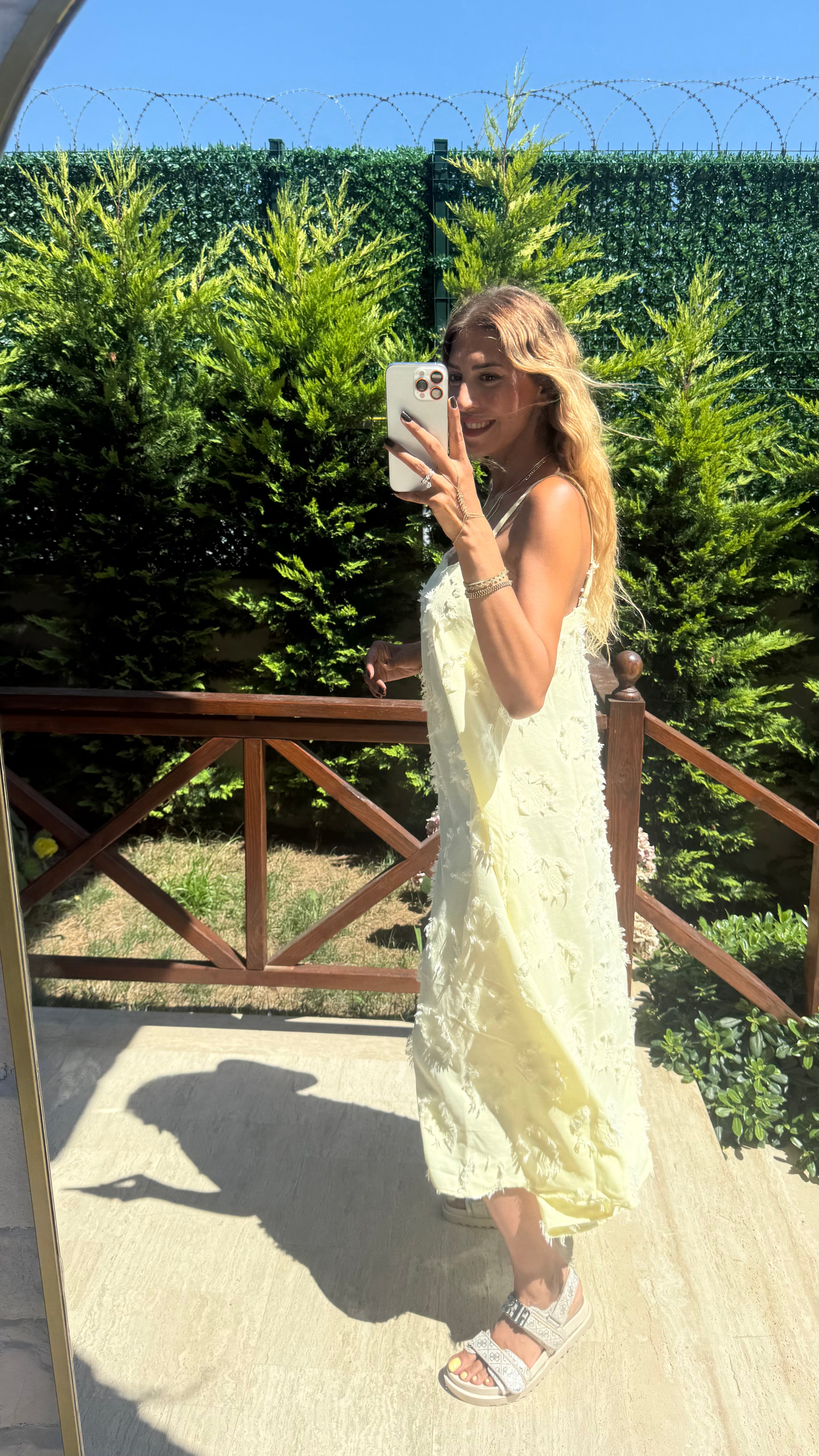 Sun Petals Askılı Dokulu Yazlık Midi Elbise Sarı