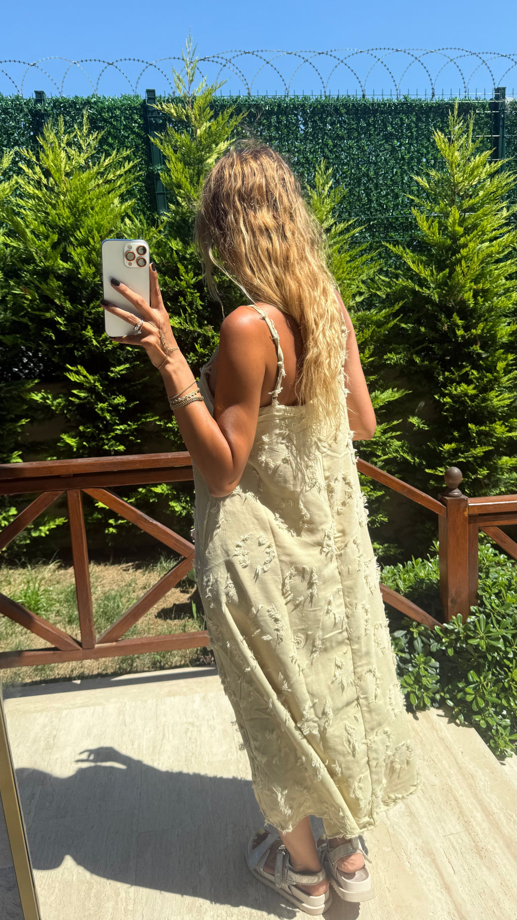 Sun Petals Askılı Dokulu Yazlık Midi Elbise Bej
