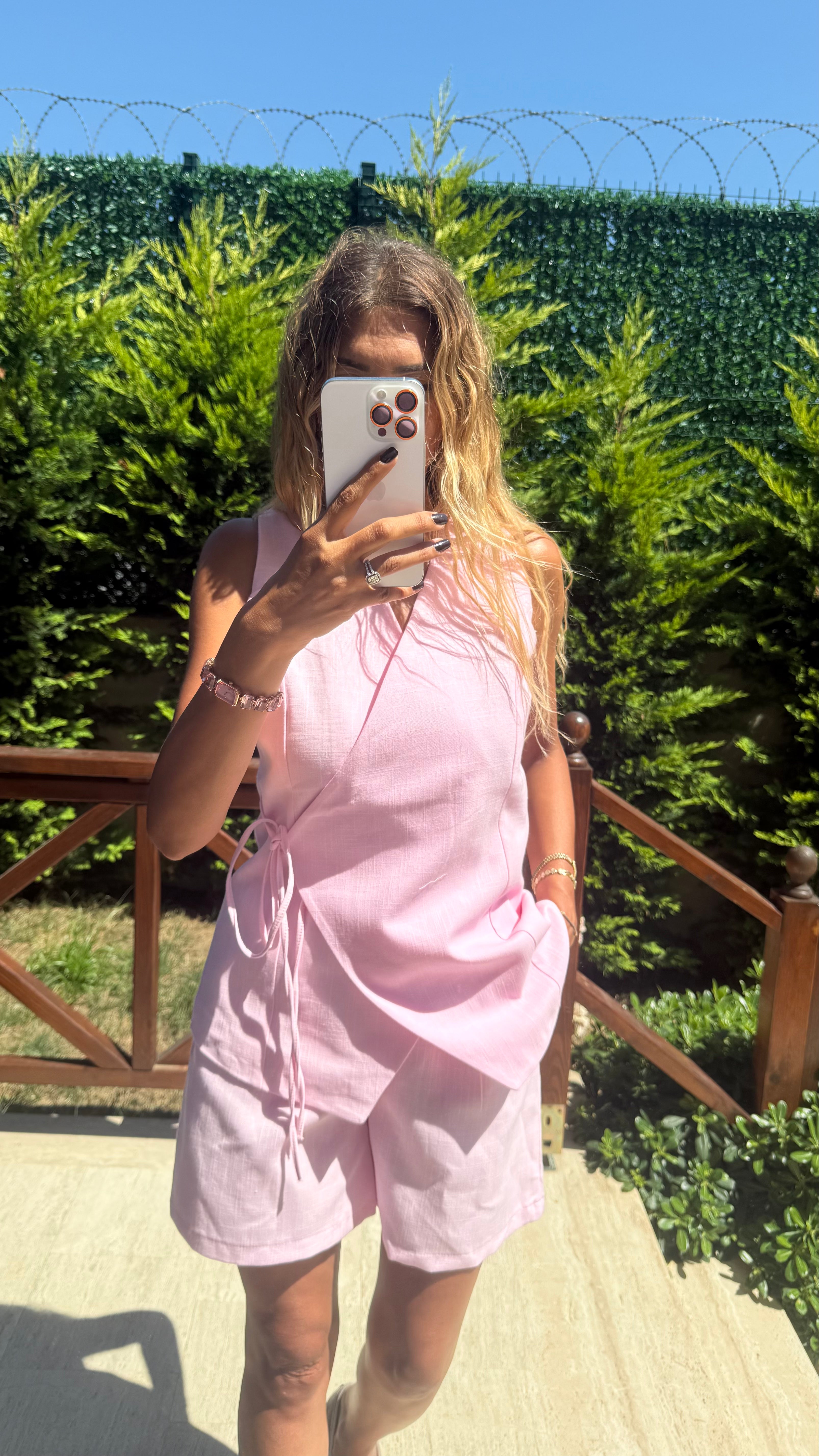 Linen Aura Kuşak Detaylı Kruvaze Yaka Kolsuz Şortlu Takım Pembe