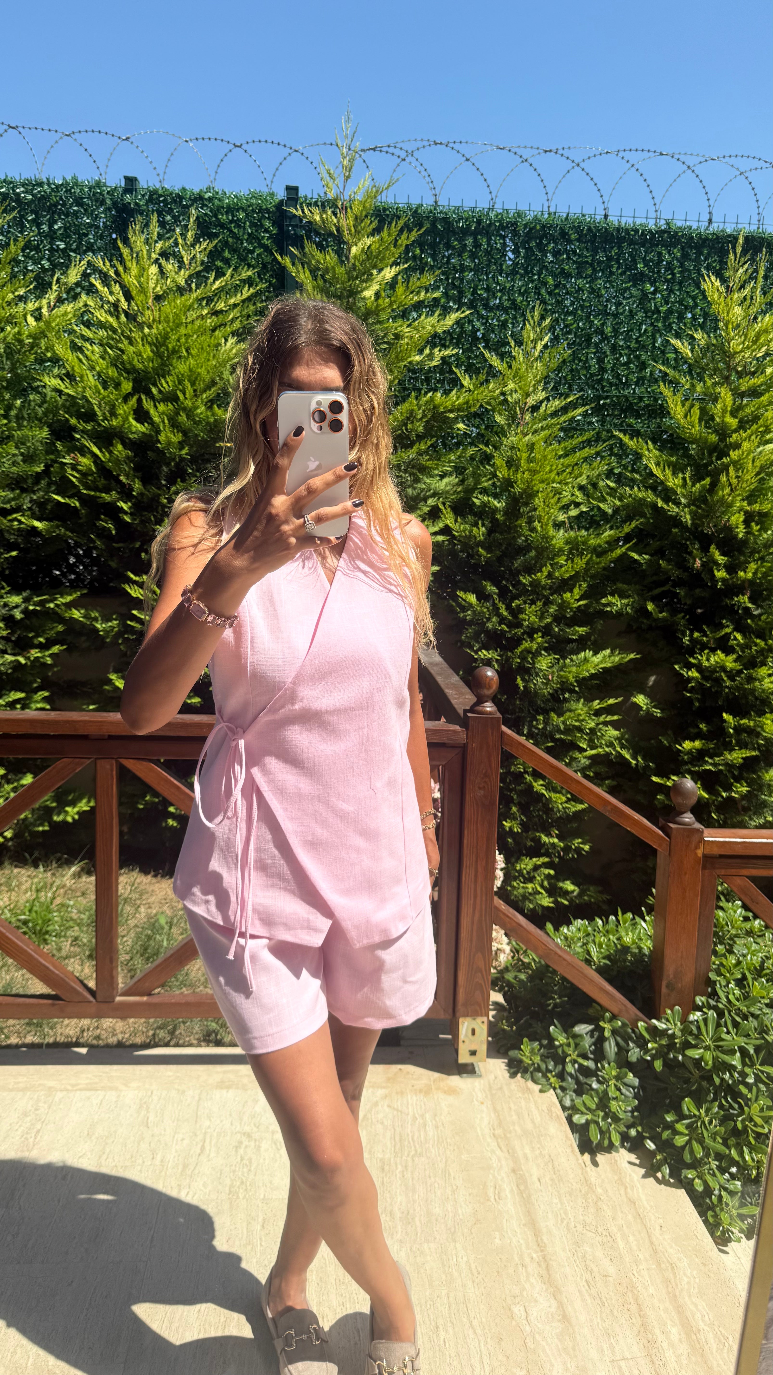 Linen Aura Kuşak Detaylı Kruvaze Yaka Kolsuz Şortlu Takım Pembe